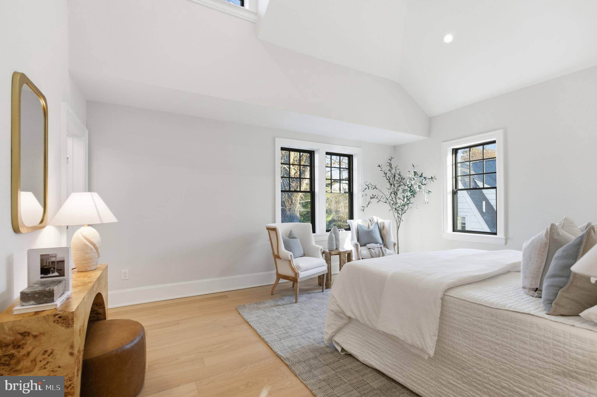 CHEVY CHASE - Residential