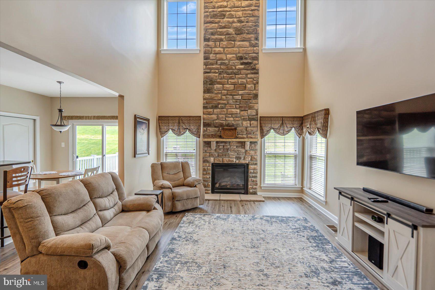 ORCHARD CROSSING - Residential