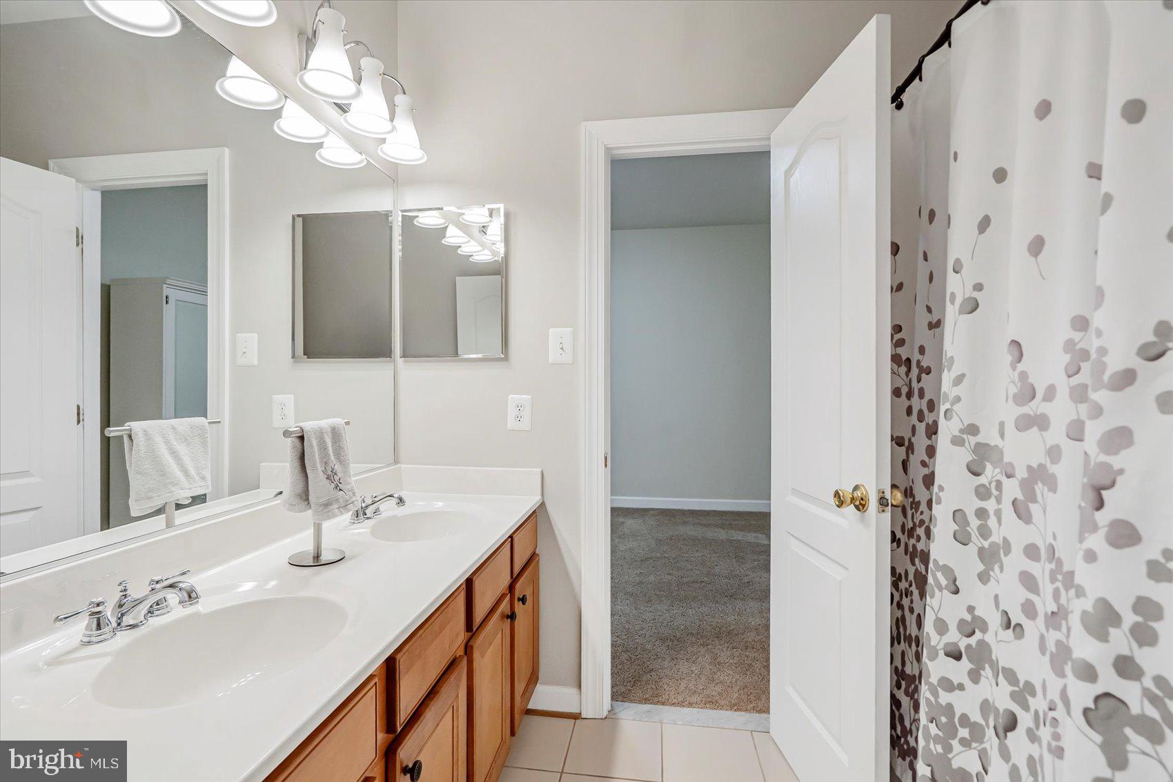 ORCHARD CROSSING - Residential