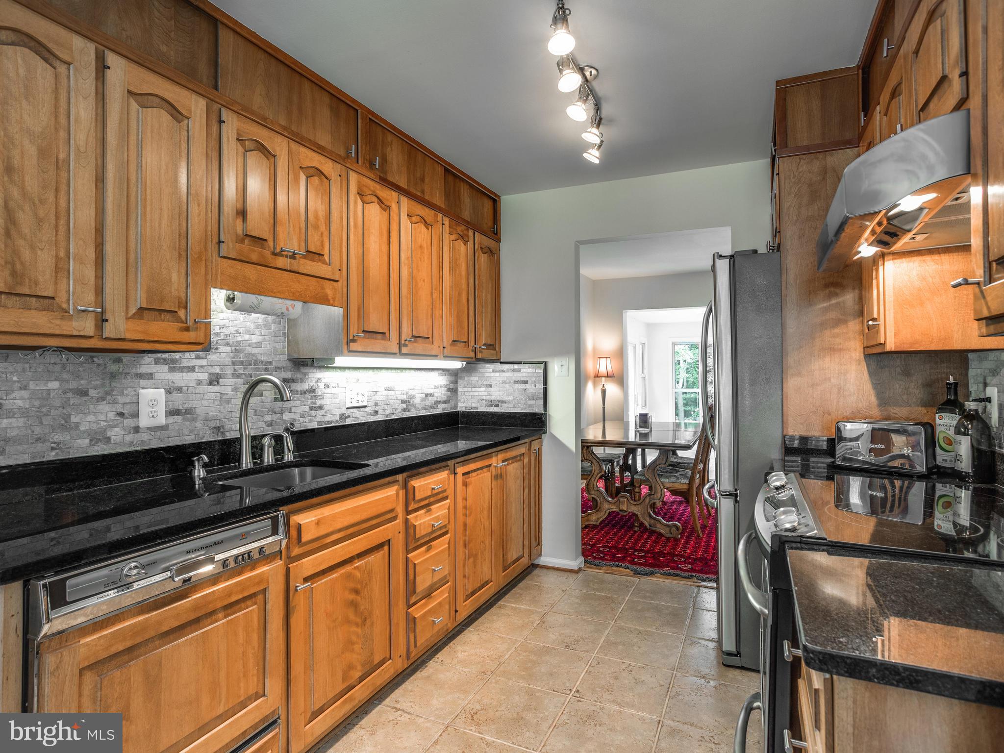 KEENE MILL MANOR - Residential