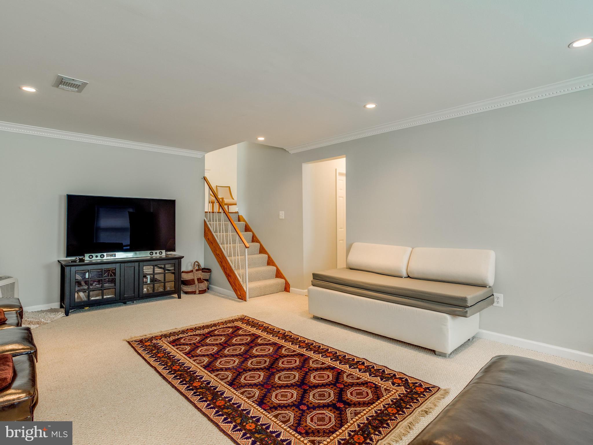 KEENE MILL MANOR - Residential