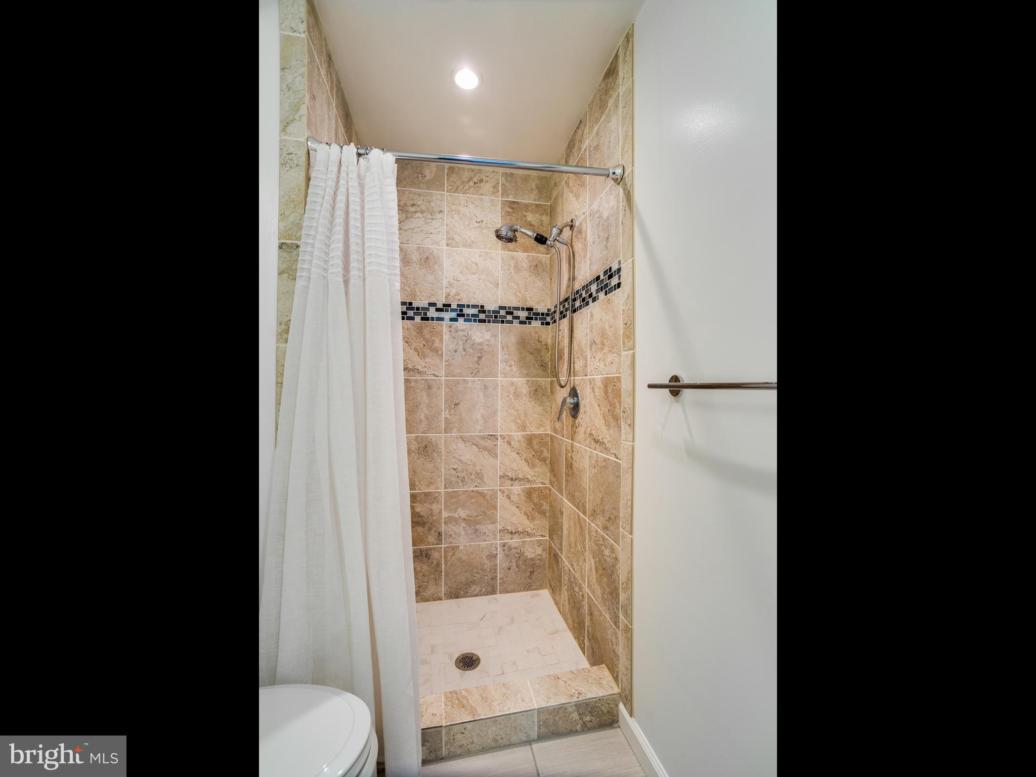 KEENE MILL MANOR - Residential