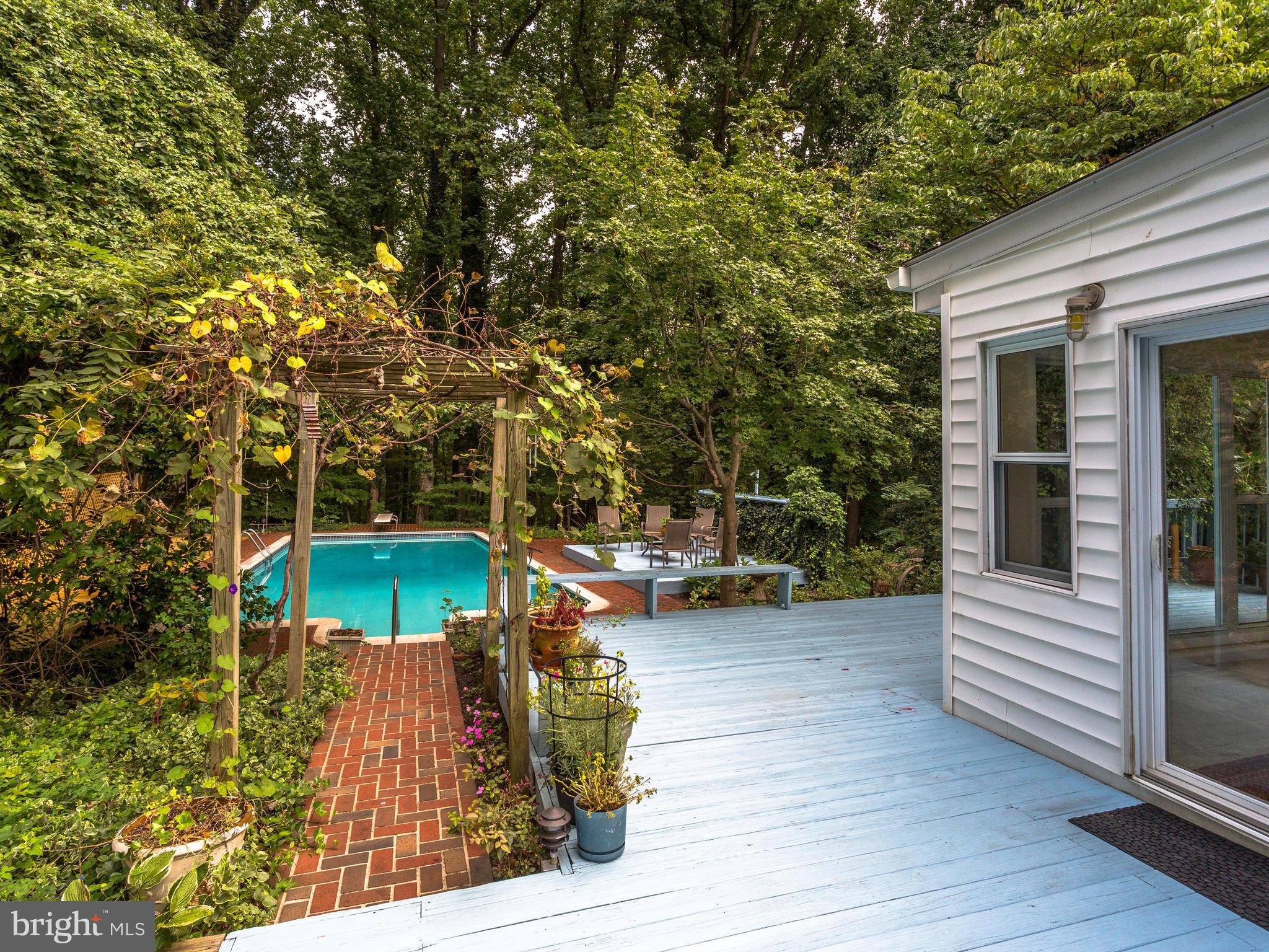 KEENE MILL MANOR - Residential