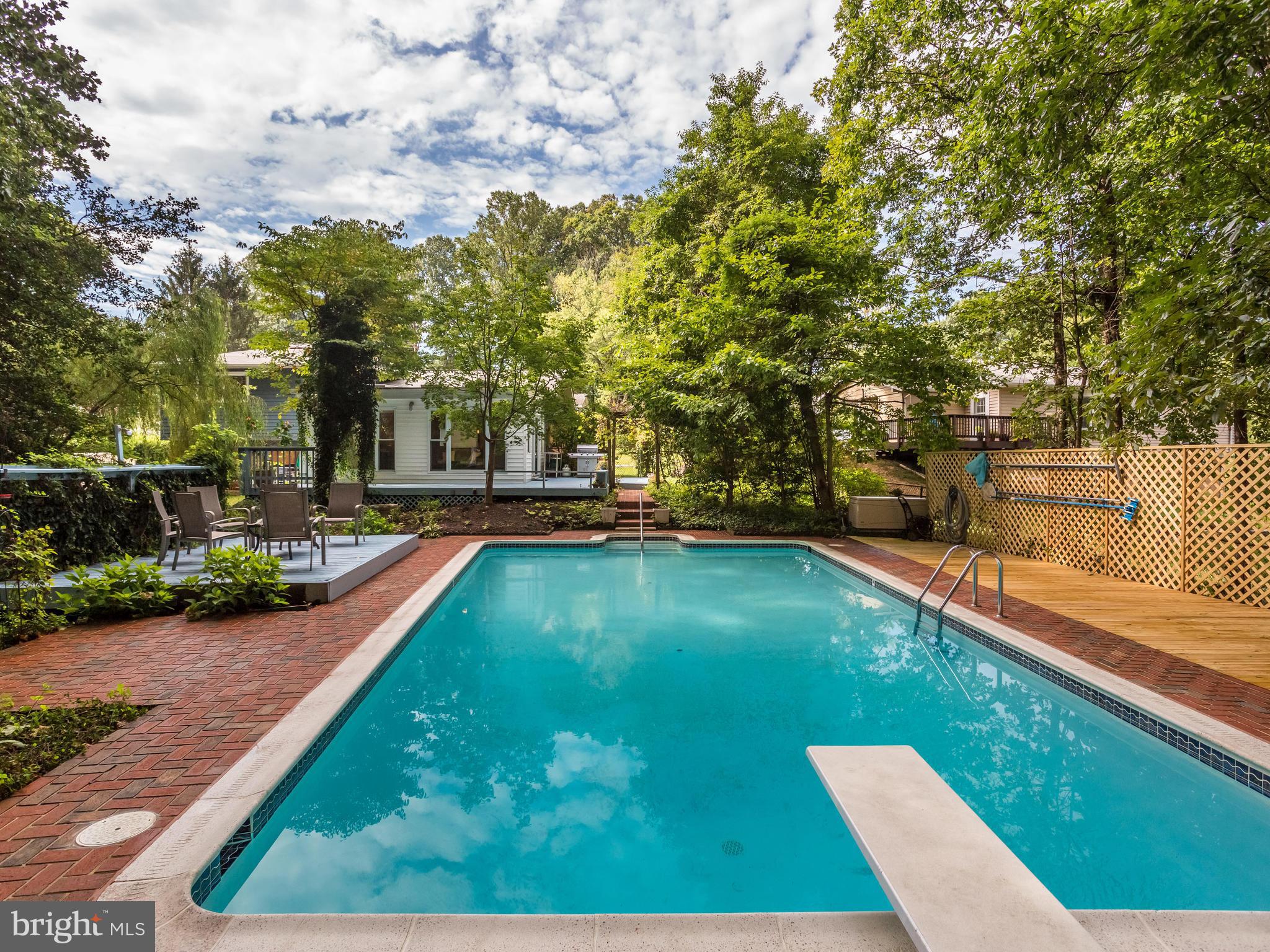 KEENE MILL MANOR - Residential