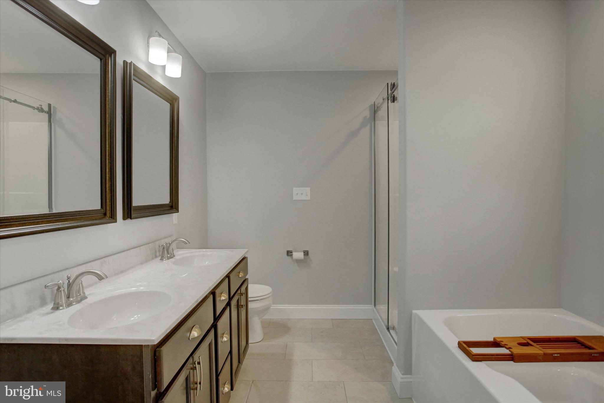 ORCHARD ESTATES - Residential