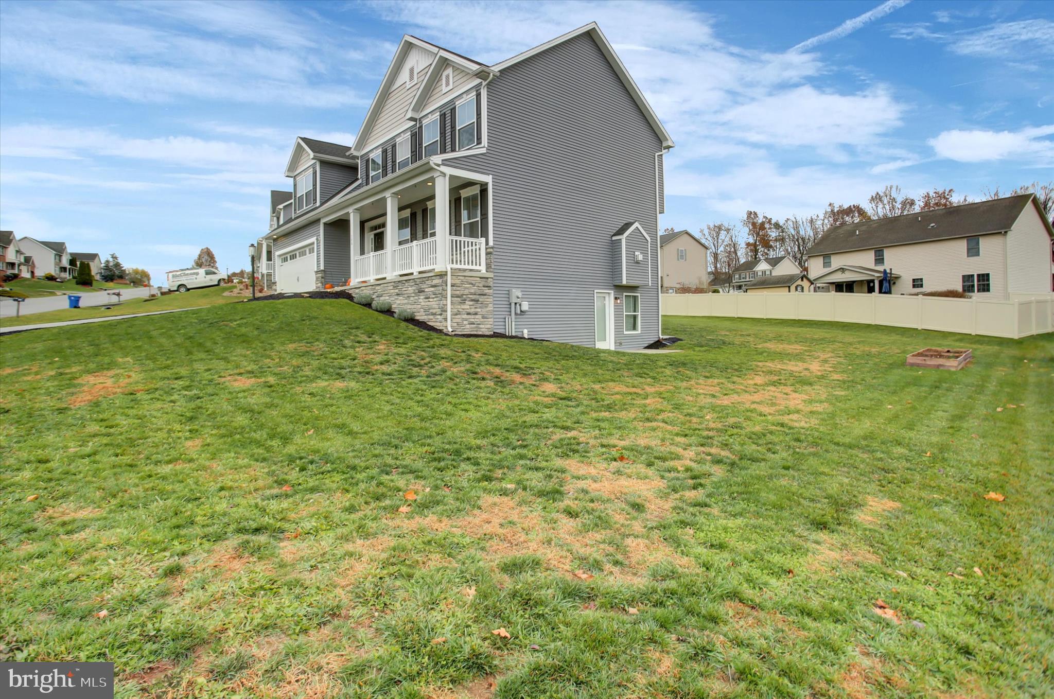 ORCHARD ESTATES - Residential