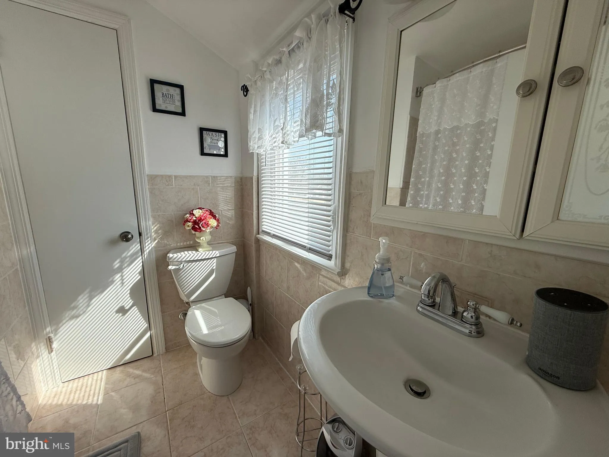 West Deptford, New Jersey 08096, United States, 2 Bedrooms Bedrooms, ,2 BathroomsBathrooms,Residential,Pending,77547