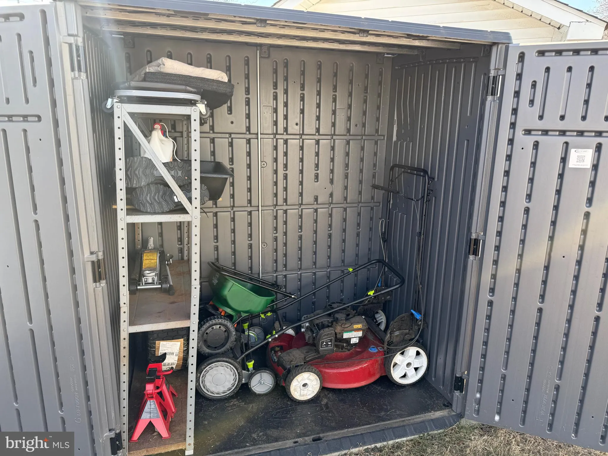 West Deptford, New Jersey 08096, United States, 2 Bedrooms Bedrooms, ,2 BathroomsBathrooms,Residential,Pending,77547