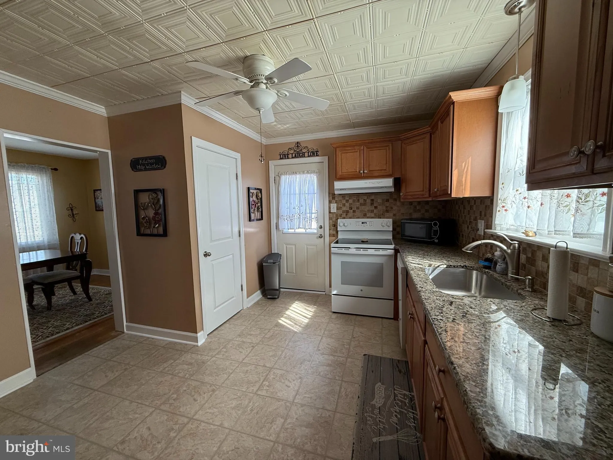 West Deptford, New Jersey 08096, United States, 2 Bedrooms Bedrooms, ,2 BathroomsBathrooms,Residential,Pending,77547