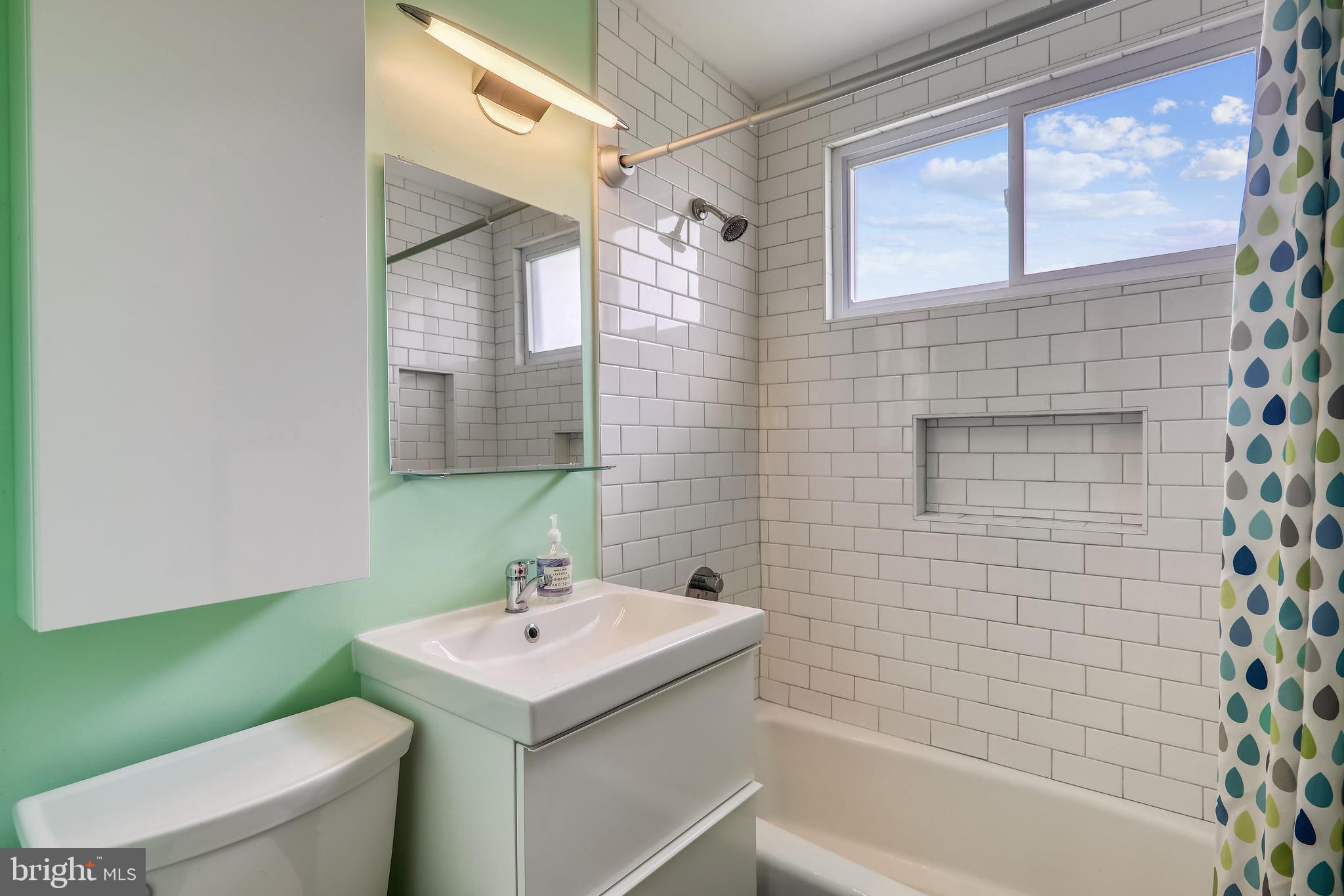 ROCK CREEK PALISADES - Residential