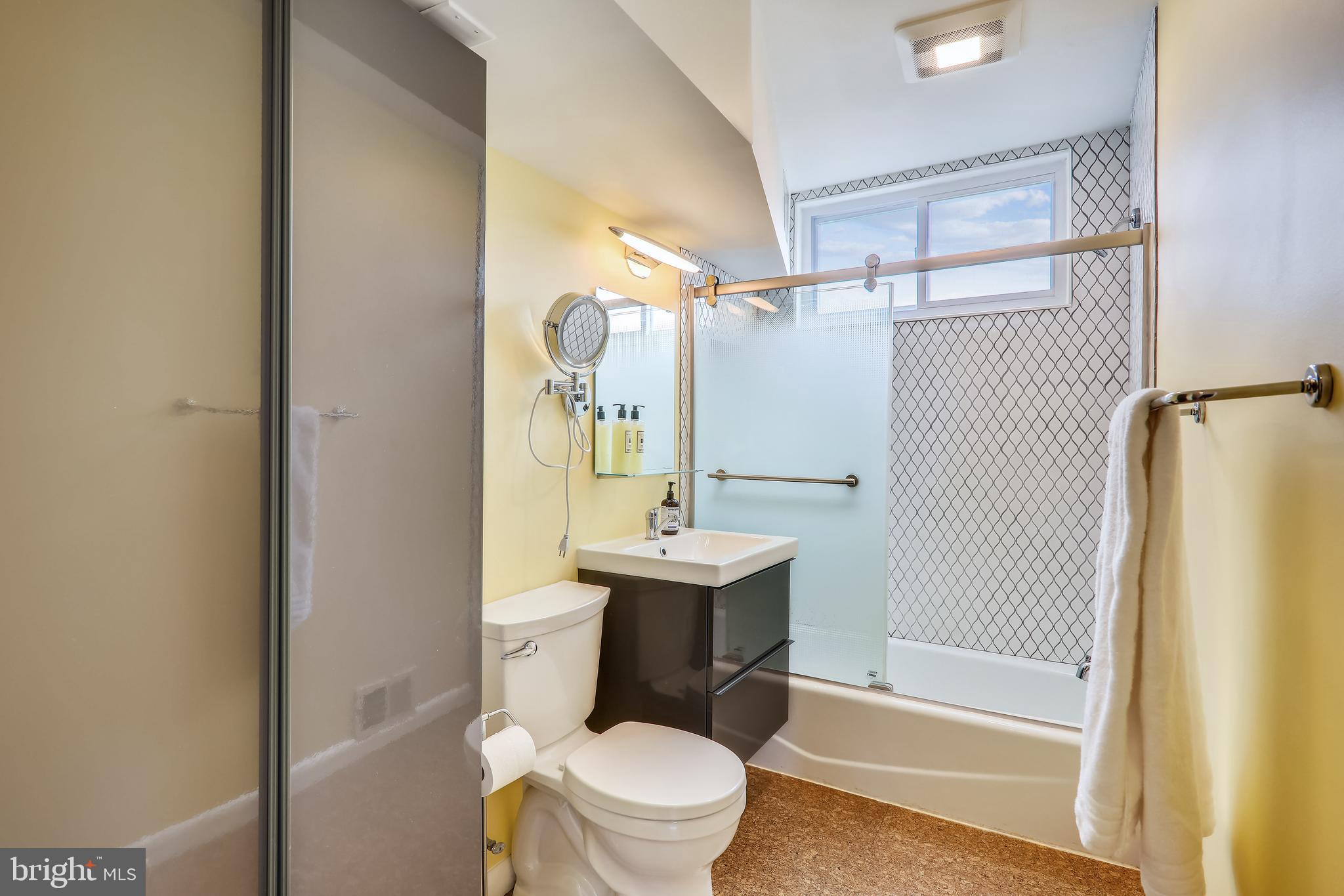 ROCK CREEK PALISADES - Residential