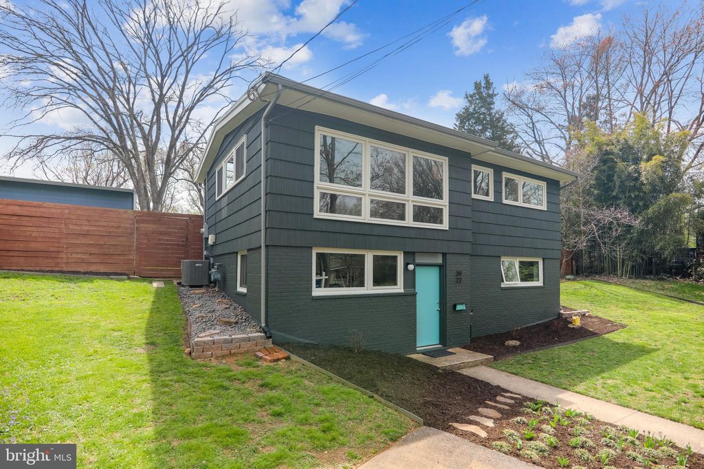 Photo of 3922 Denfeld Court, KENSINGTON, MD 20895 (MLS # MDMC2206454)