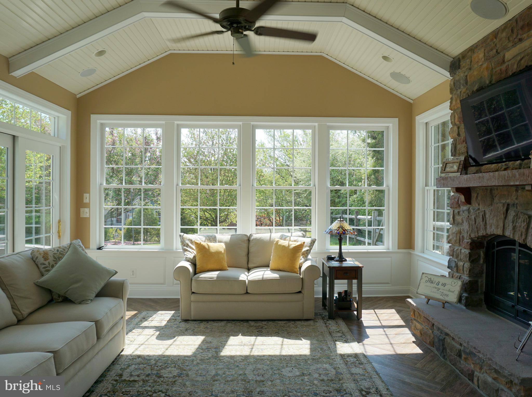 6115 TIMBERKNOLL DRIVE