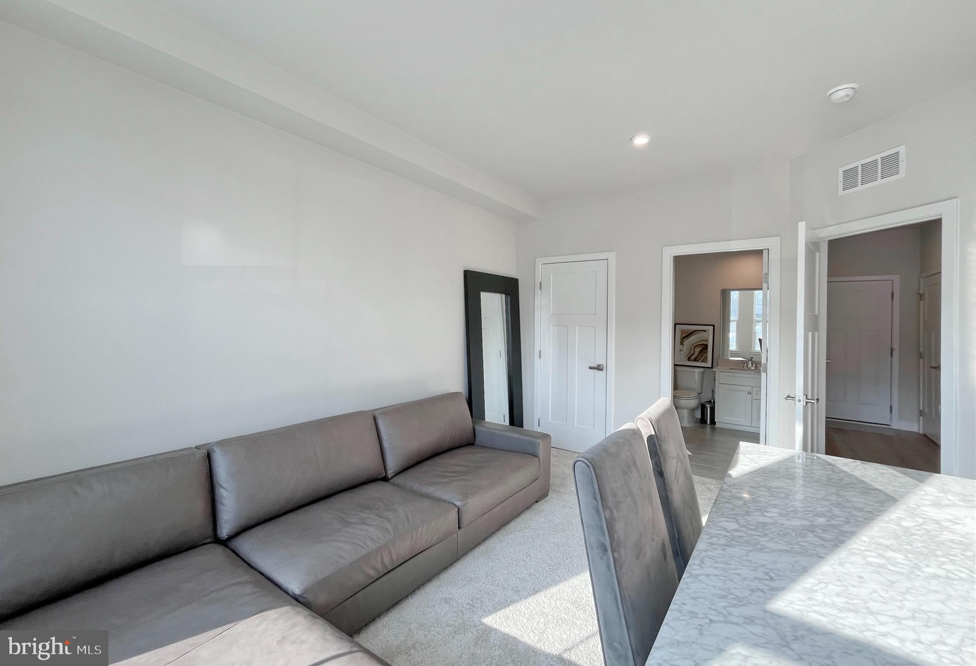 ELLIPSE AT WESTFIELDS - Residential