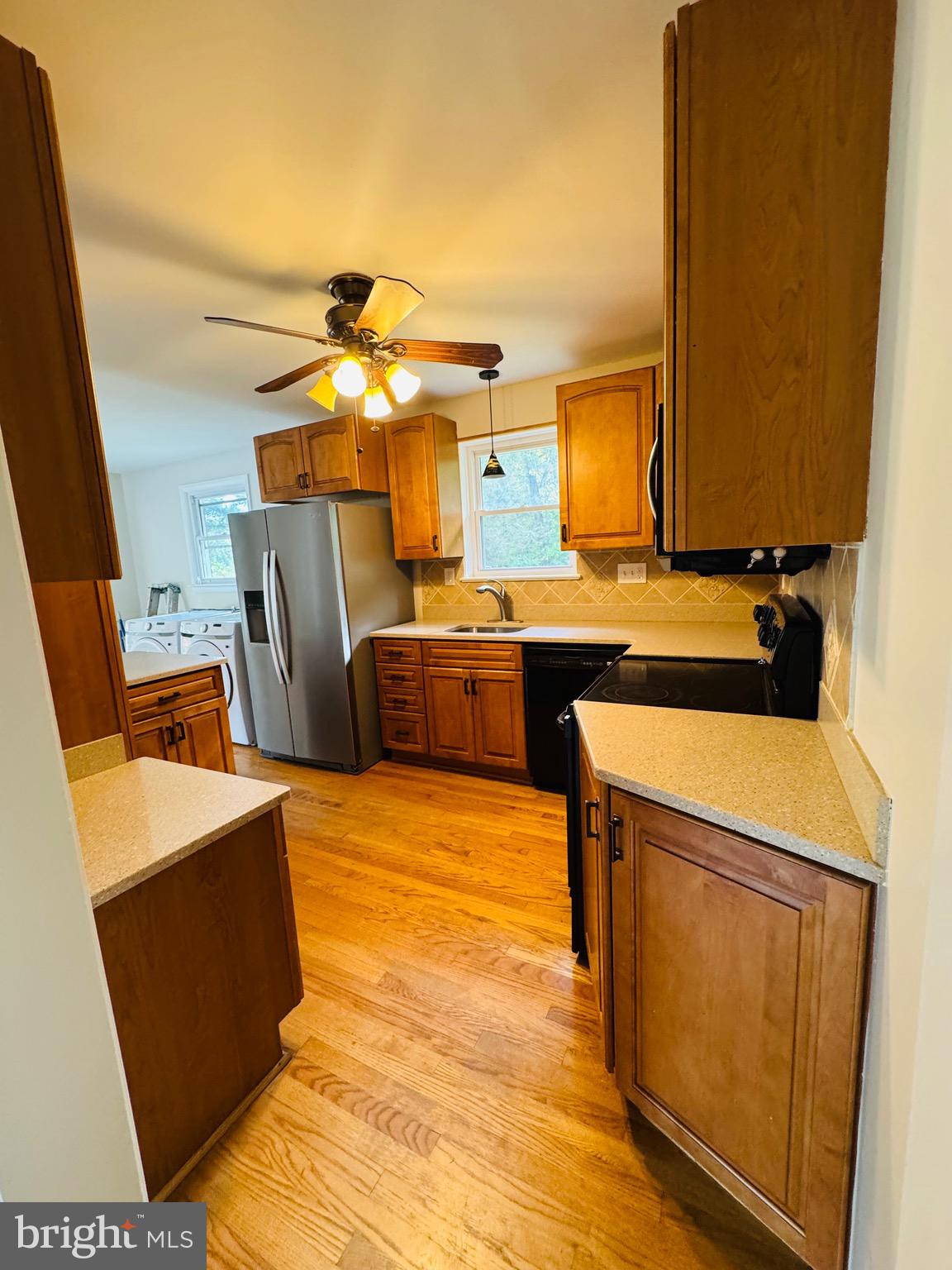 CLINTON ACRES - Residential