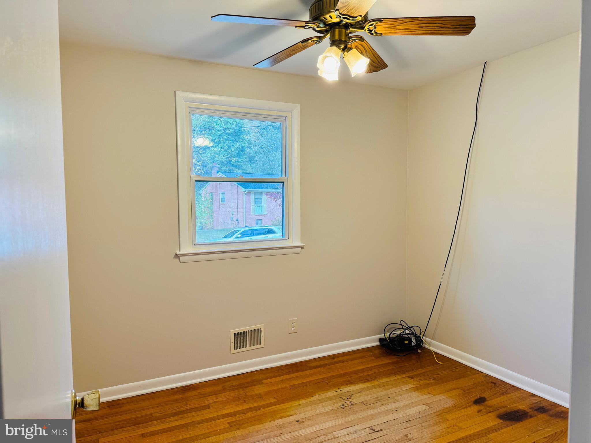 CLINTON ACRES - Residential