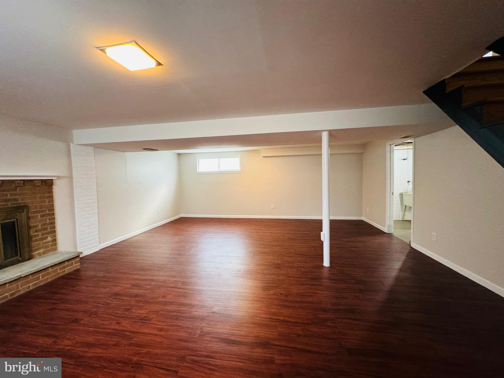 CLINTON ACRES - Residential