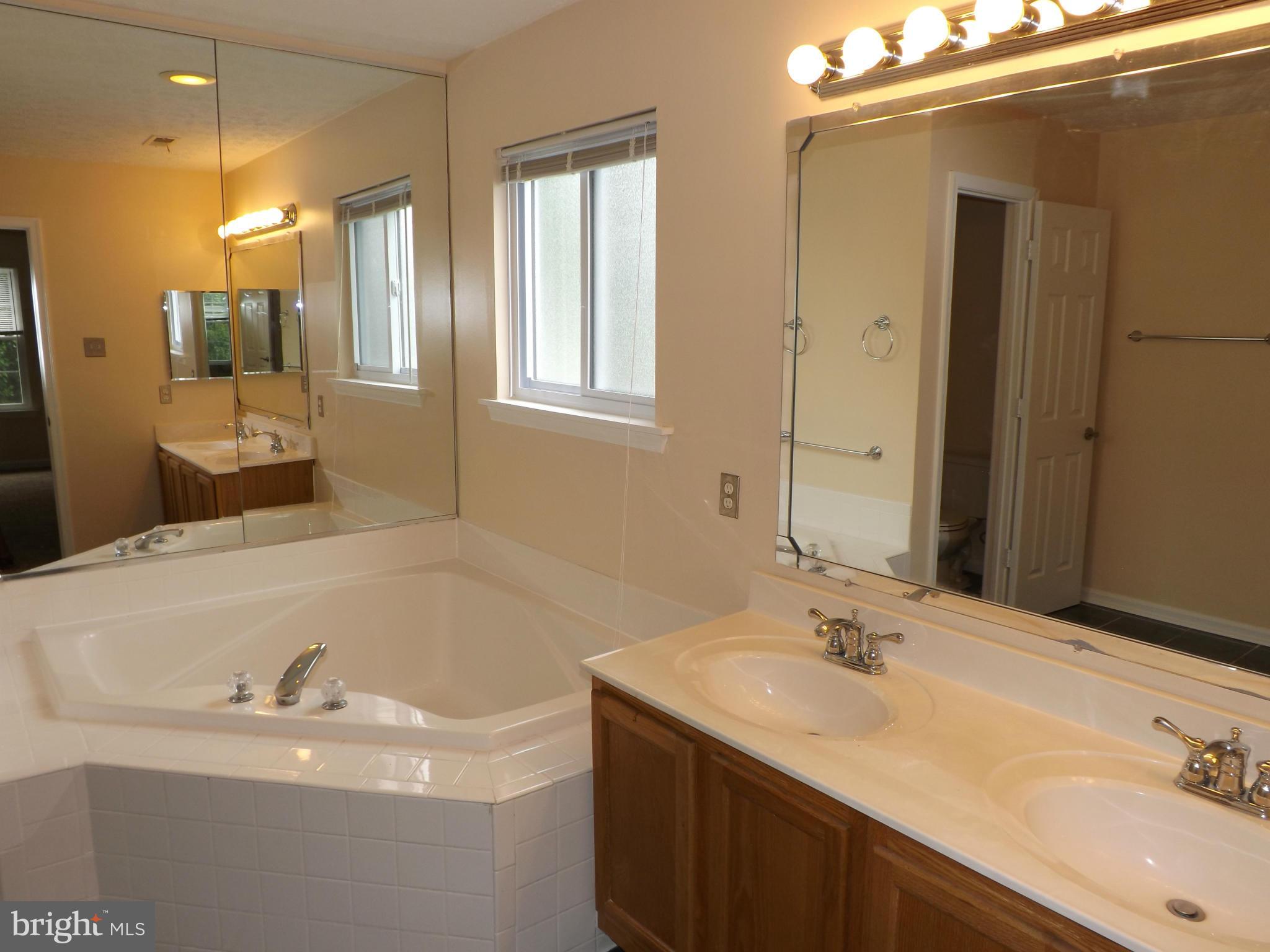 BYNUM OVERLOOK - Residential Lease