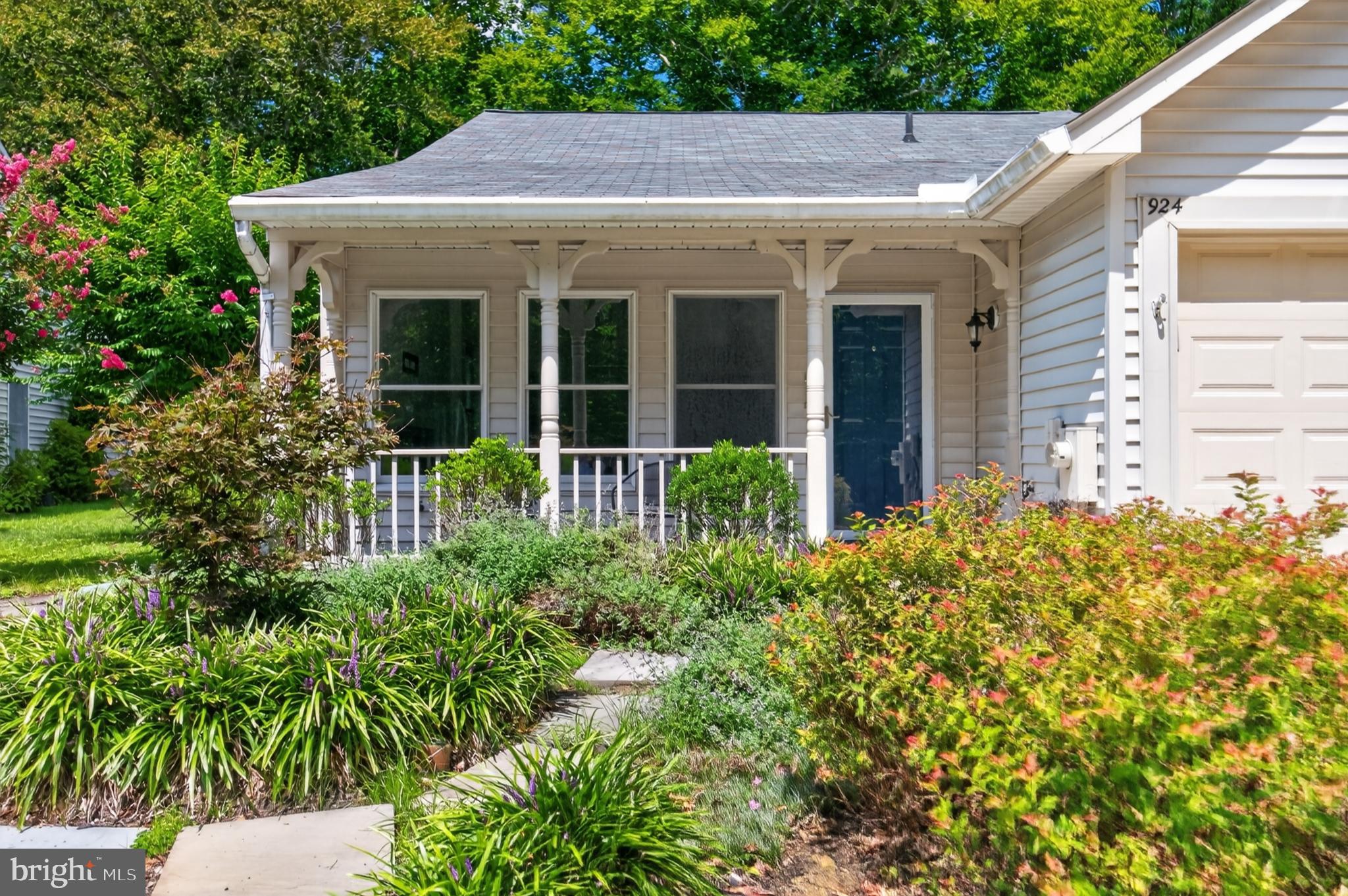 924 SHIPMASTER COURT