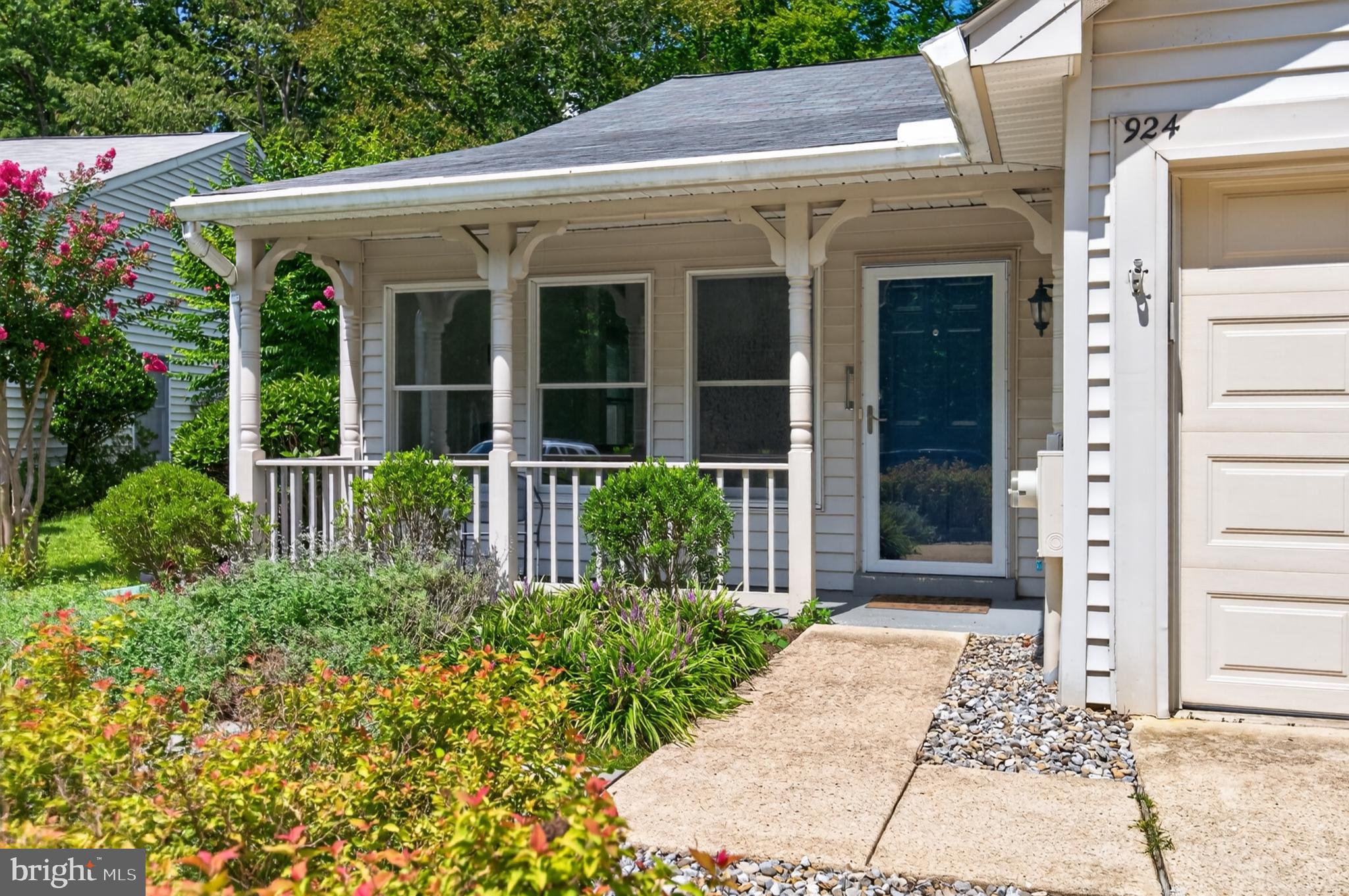 924 SHIPMASTER COURT