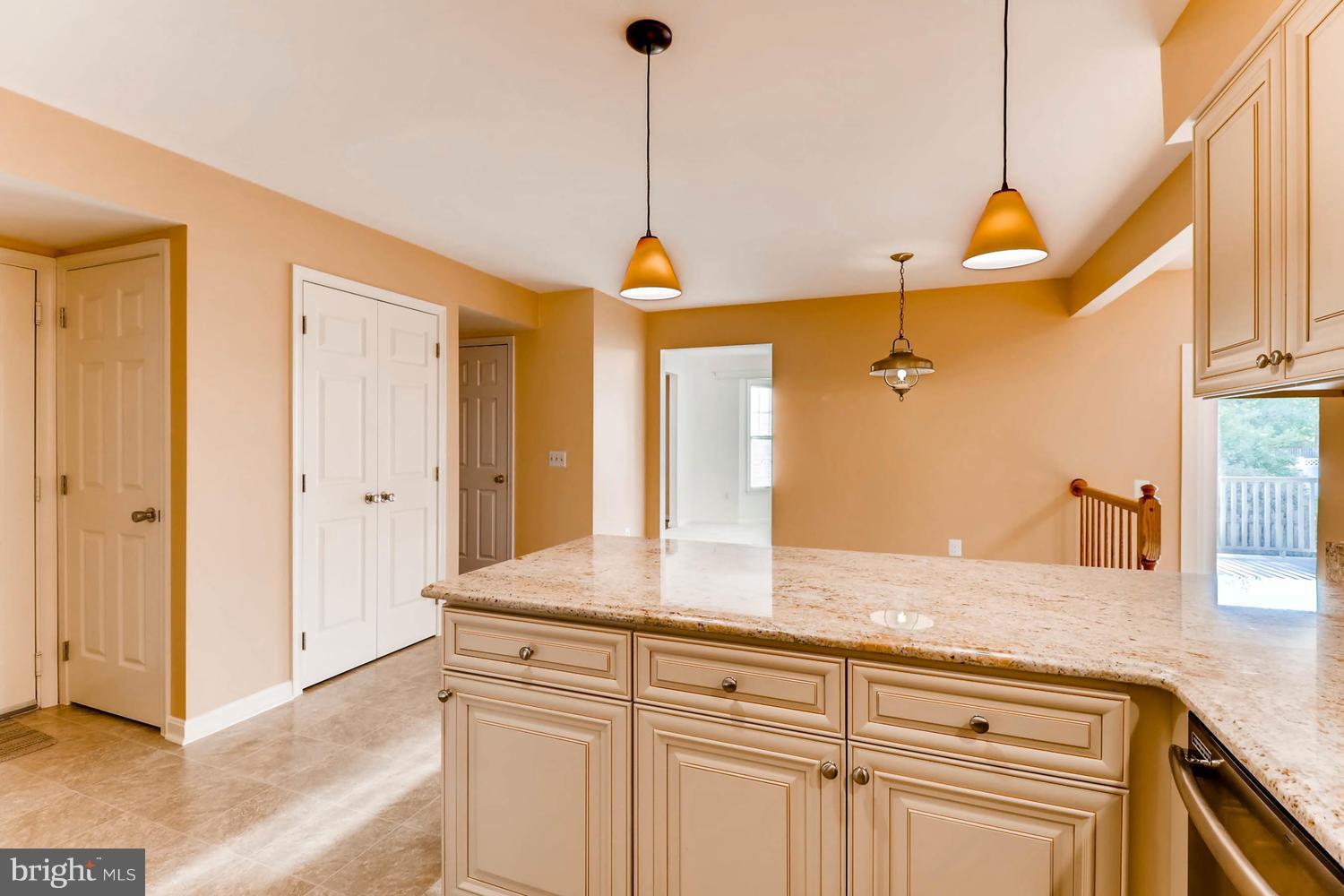 SEVEN OAKS - Residential