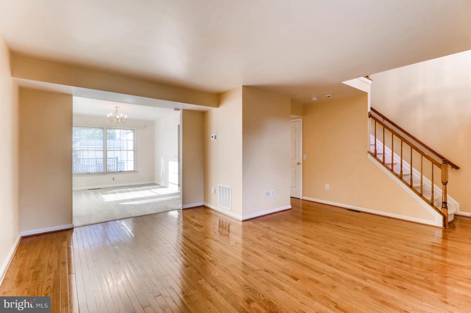 SEVEN OAKS - Residential