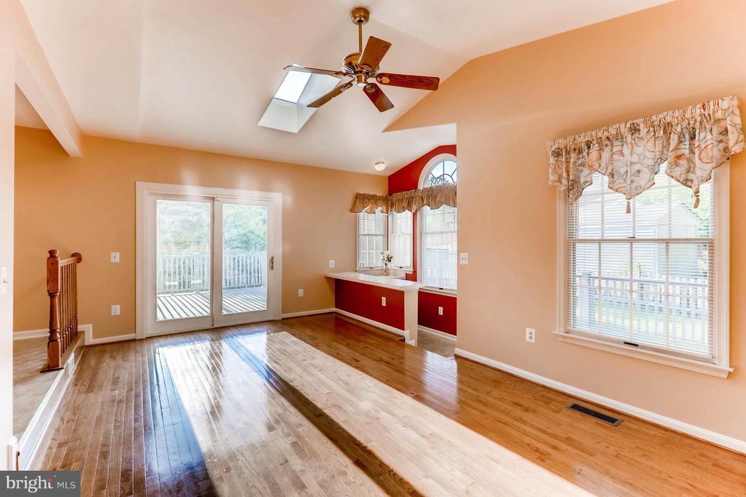 SEVEN OAKS - Residential