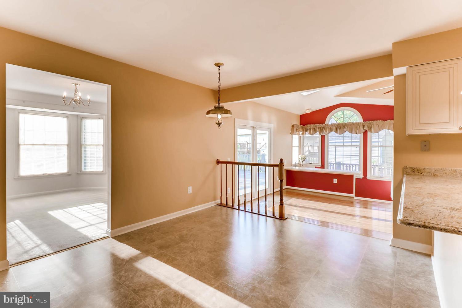 SEVEN OAKS - Residential