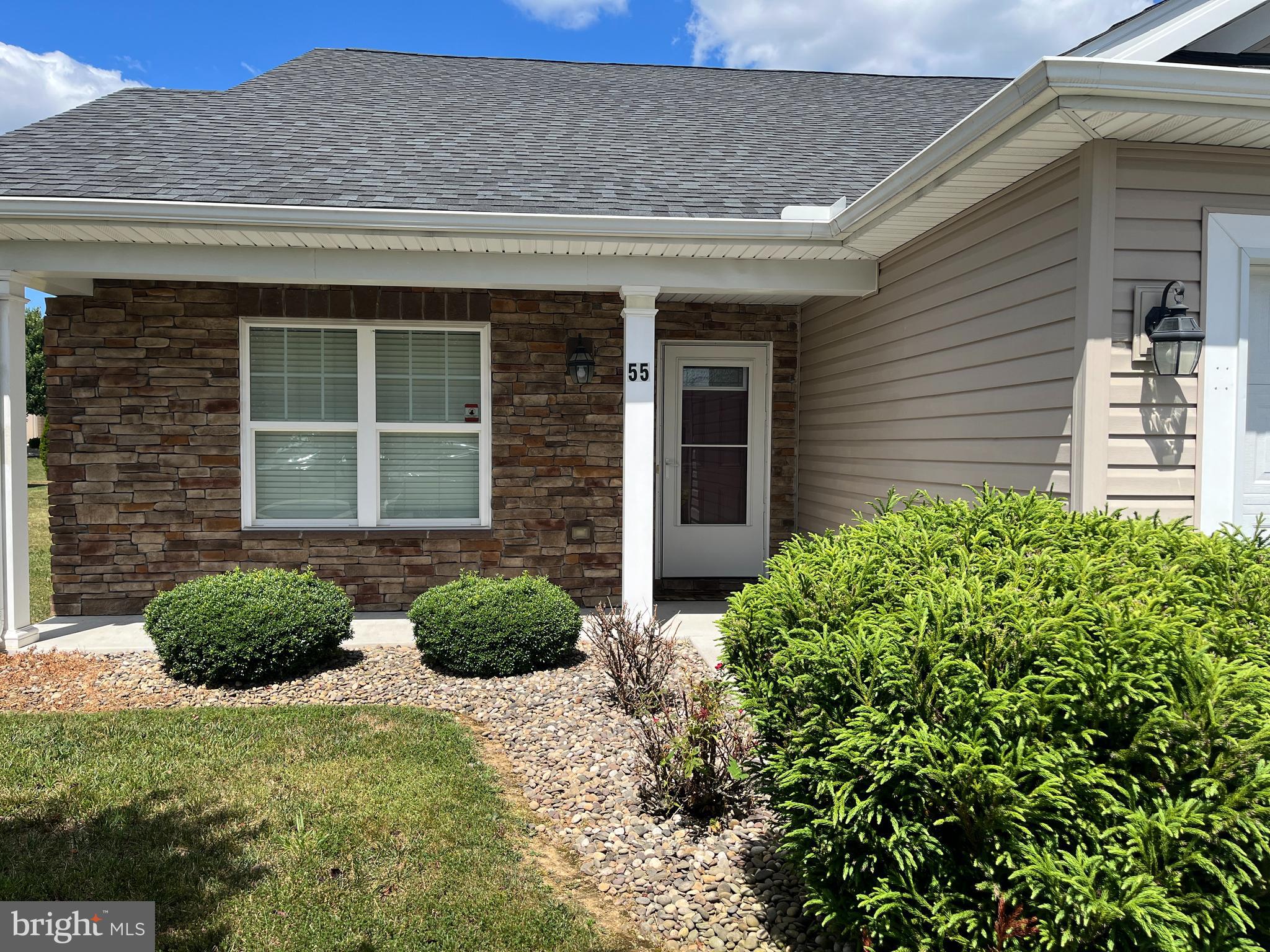 SPRING MILLS - Residential Lease