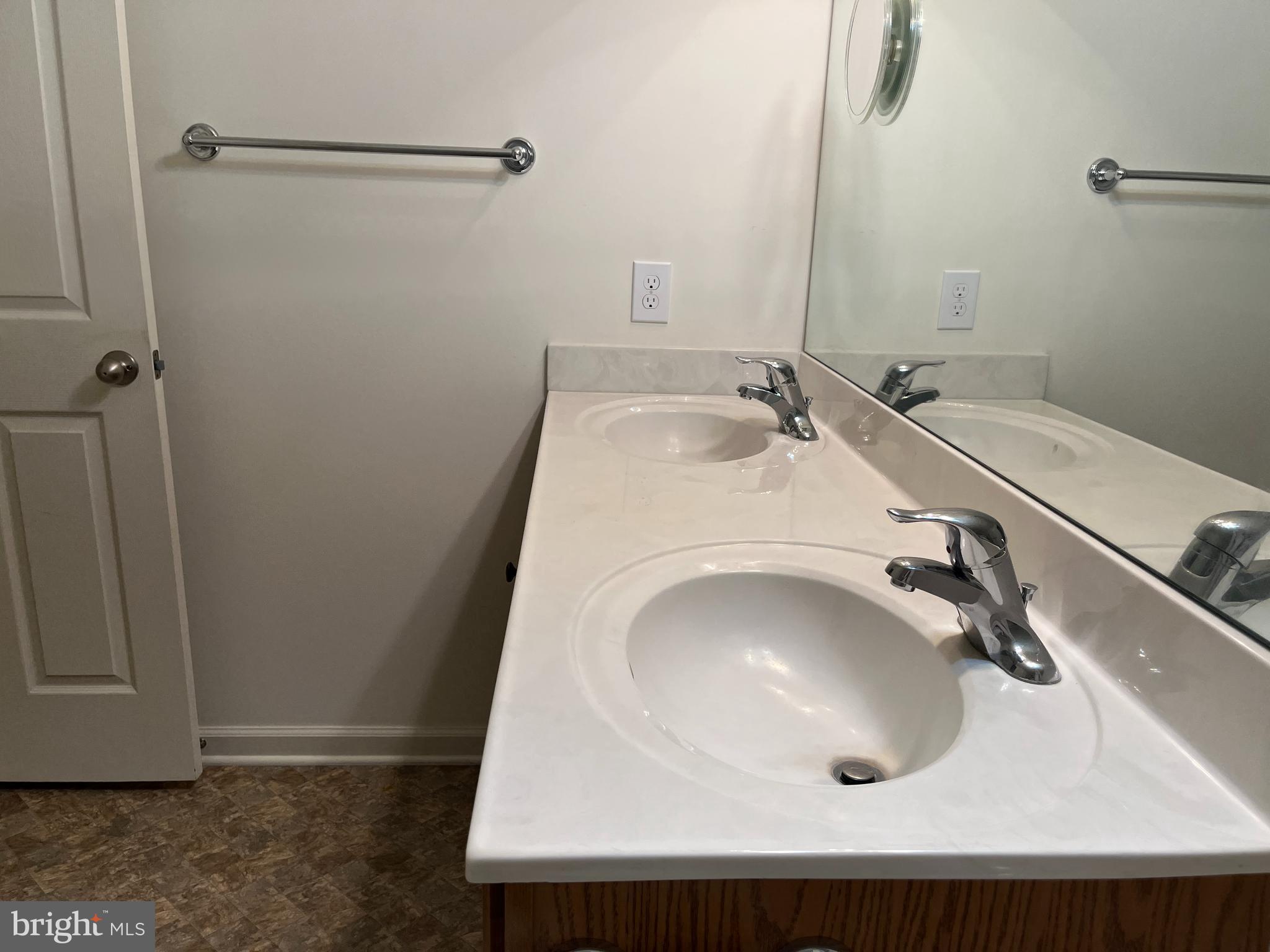 SPRING MILLS - Residential Lease