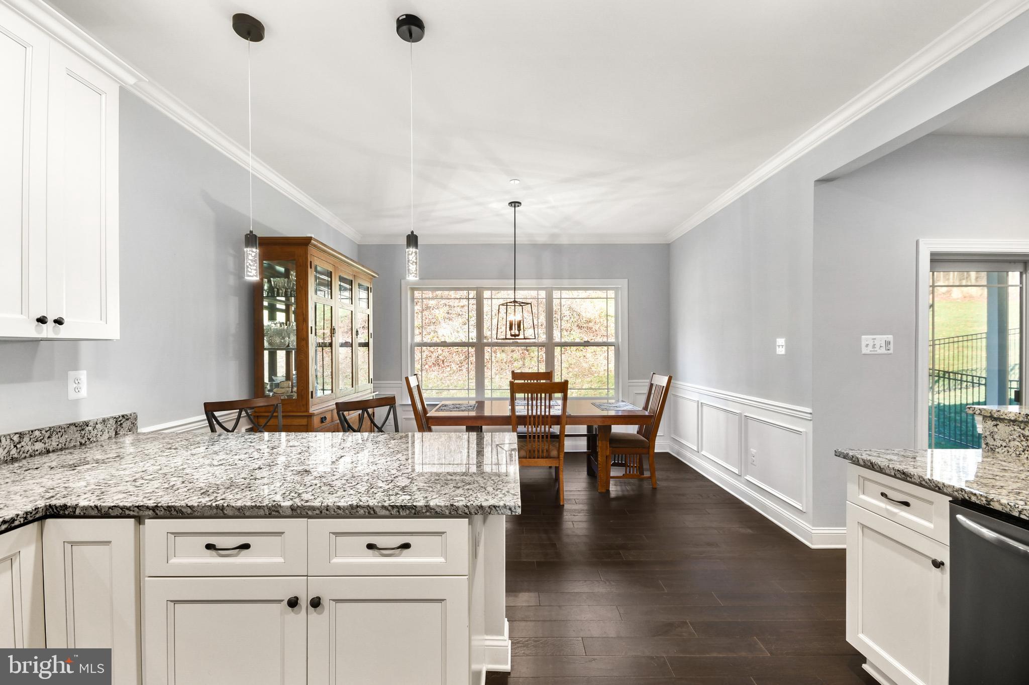 FOX RUN WOODS - Residential