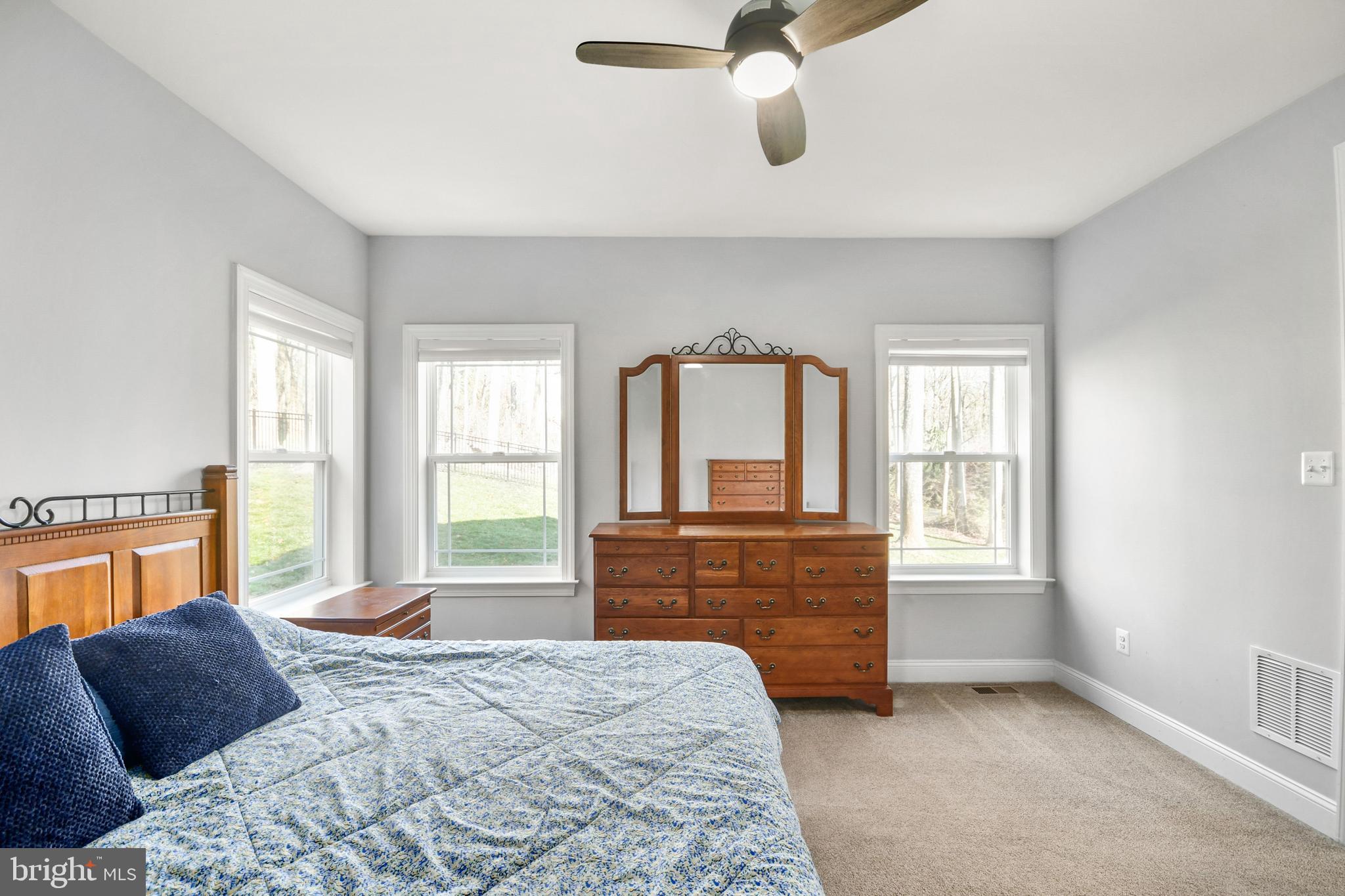 FOX RUN WOODS - Residential