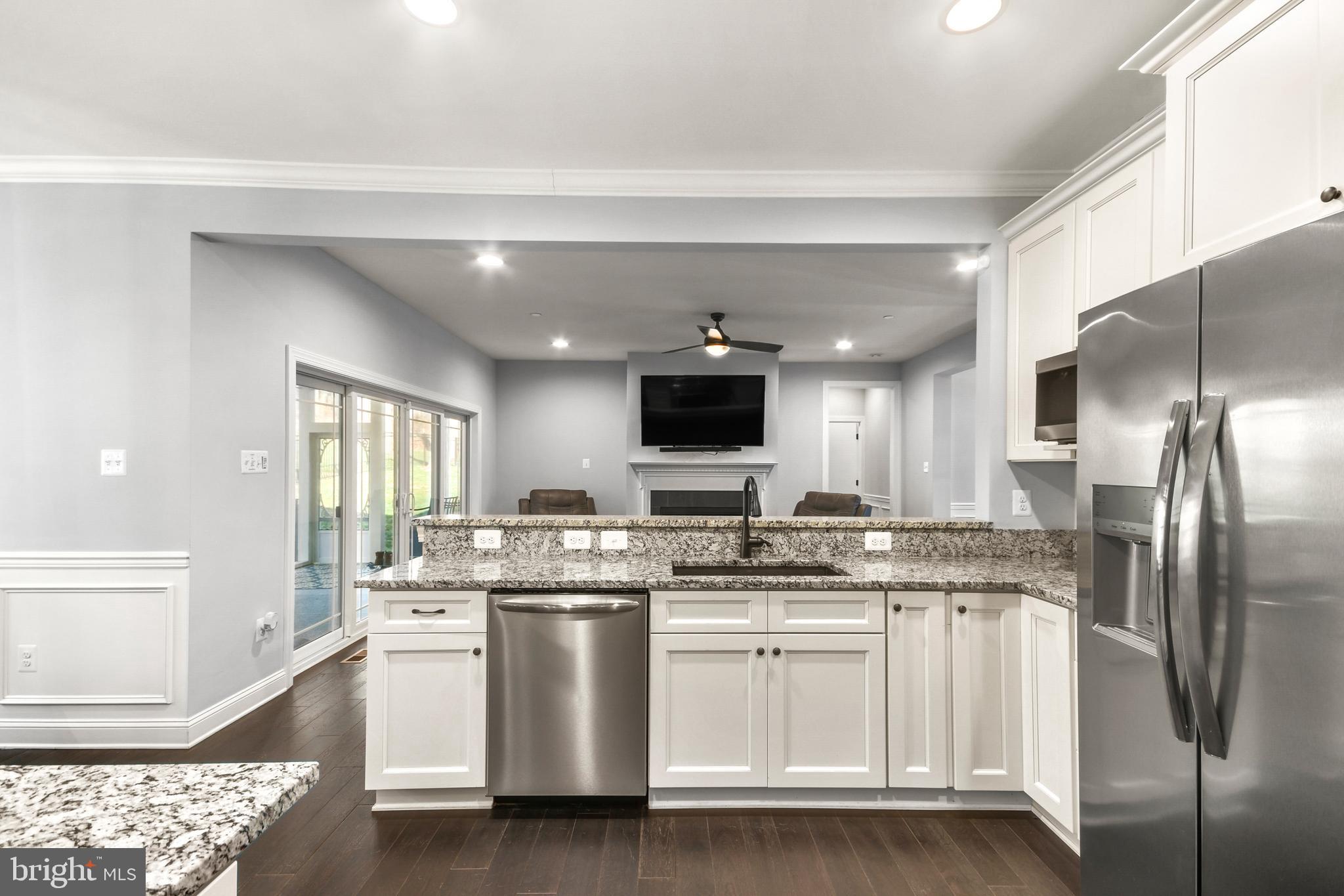 FOX RUN WOODS - Residential