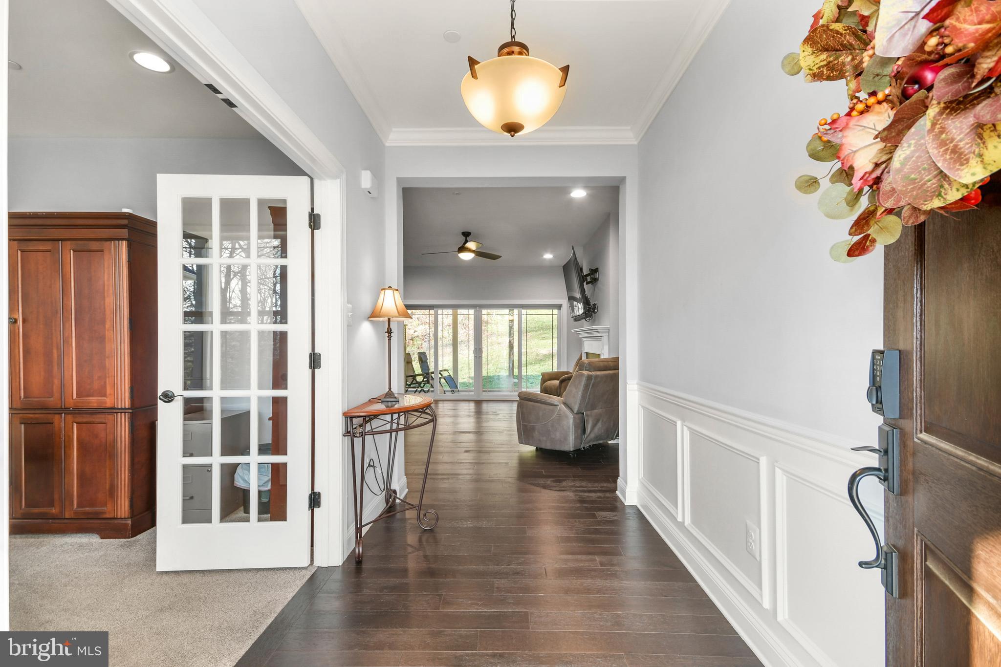 FOX RUN WOODS - Residential