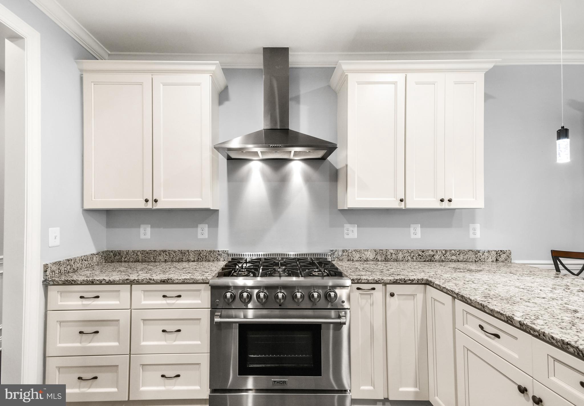 FOX RUN WOODS - Residential