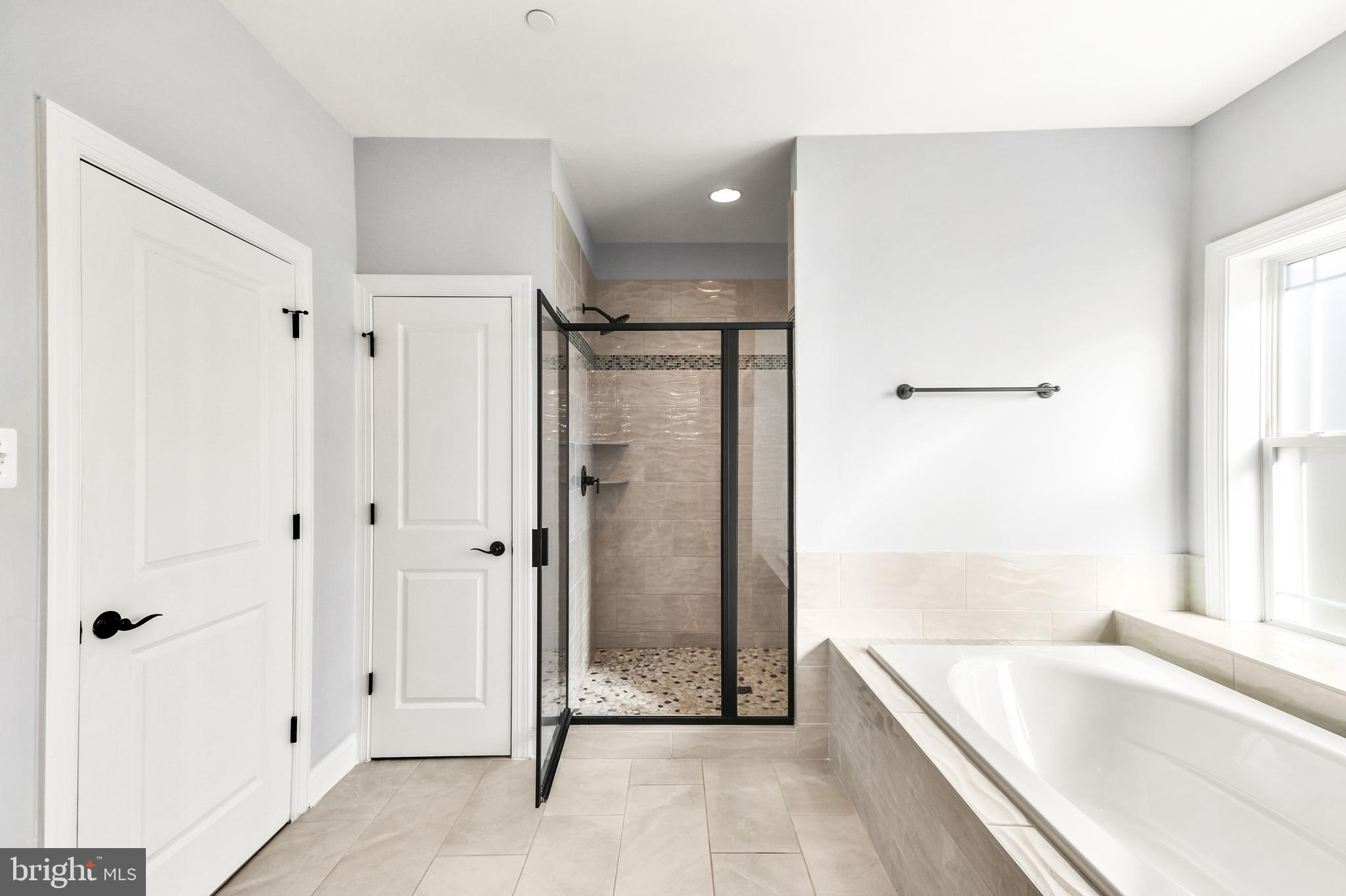 FOX RUN WOODS - Residential