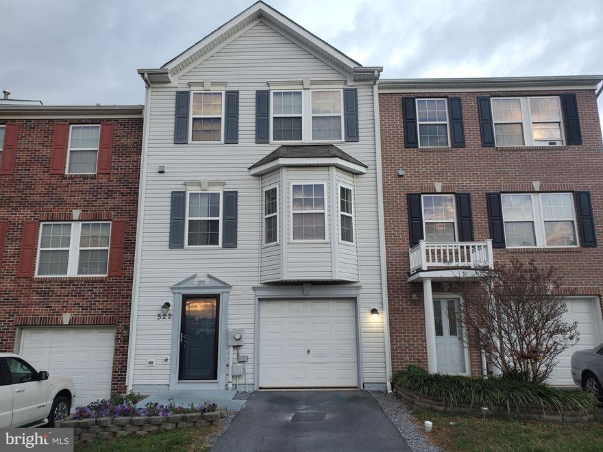 LARGE, LIGHT-FILLED  TOWNHOME WITH ATTACHED GARAGE. 3 BEDROOM, 2.5 BATHROOM IN DESIRABLE MARTINSBURG LOCATION, MINUTES TO I-81, SHOPPING, DINING, SCHOOLS & MORE.  THIS TOWNHOME FEATURES AN EAT-IN KITCHEN, DECK OFF OF THE KITCHEN AREA, LARGE LIVING ROOM & DINING AREA, FULLY FINISHED BASEMENT. 
ONE DOG CONSIDERED WITH ADDITIONAL DEPOSIT,  NO CATS. NO SMOKING.
THE FOLLOWING CRITERIA APPLY.  MINIMUM INCOME OF 50k ANNUALLY (MAXIMUM TWO COMBINED INCOMES).   CREDIT SCORE 625 OR HIGHER.  TENANT RESPONSIBLE FOR ALL UTILITIES AND YARD MAINTENANCE. DEPOSIT AND FIRST MONTH RENT MUST BE CERTIFIED FUND AND DUE ONCE LEASE IS SIGNED. RENTSPREE APPLICATION.