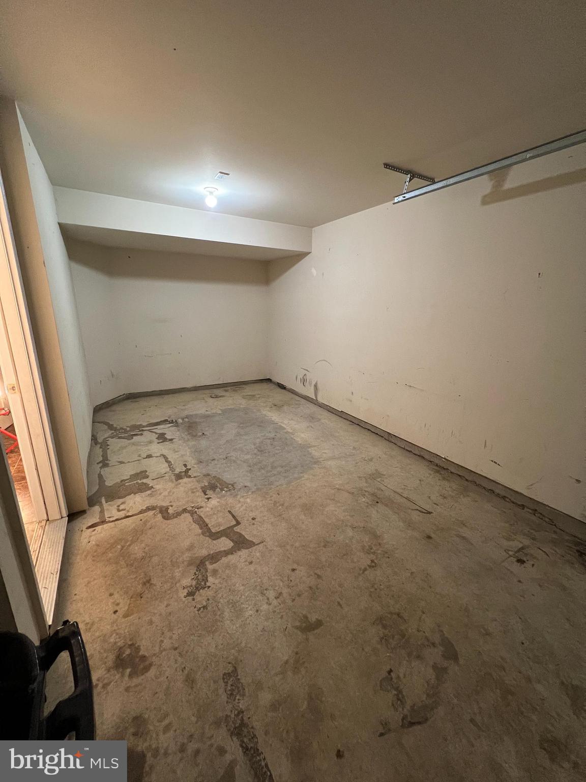 PRENTISS POINT - Residential Lease