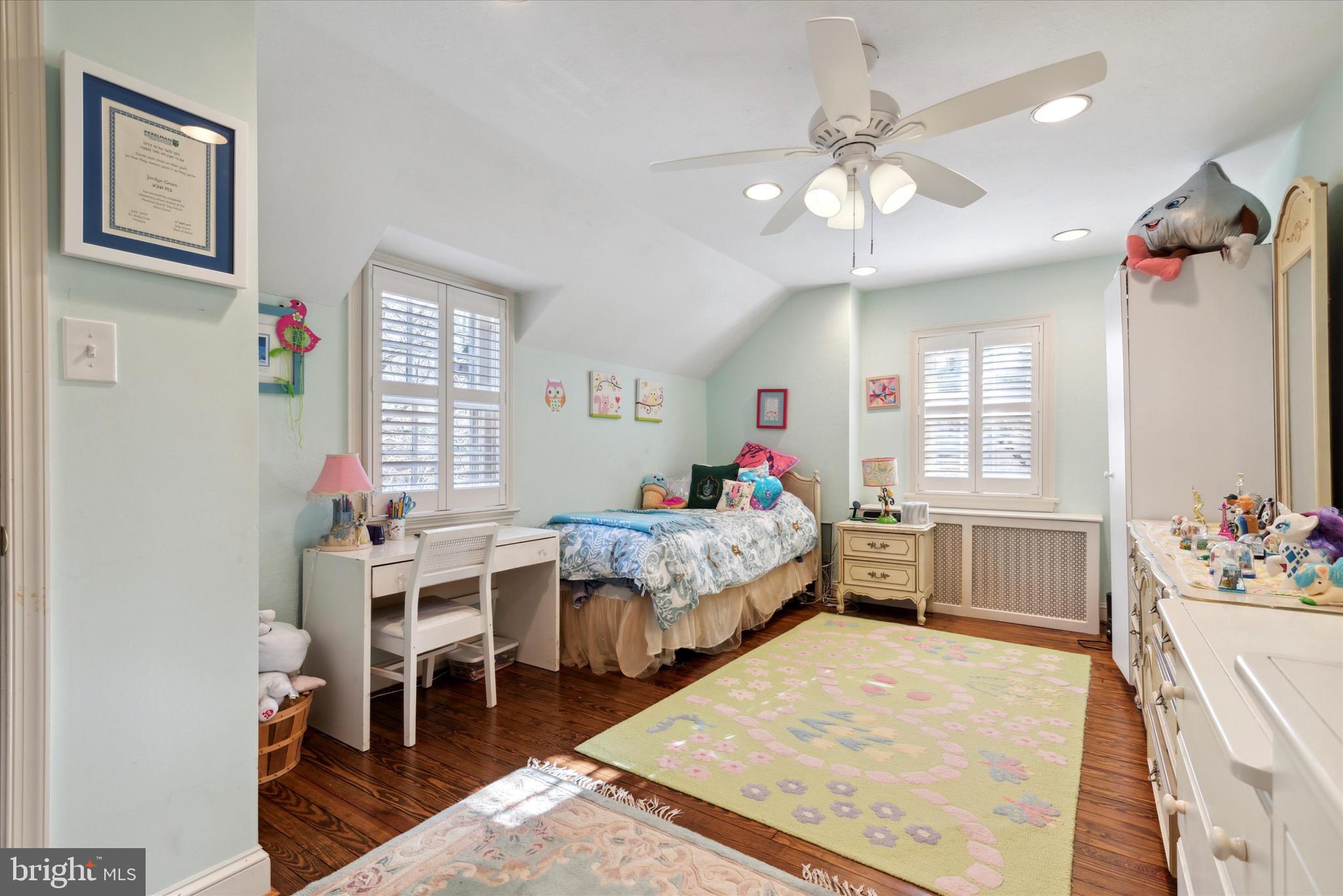 OAK HILL - Residential