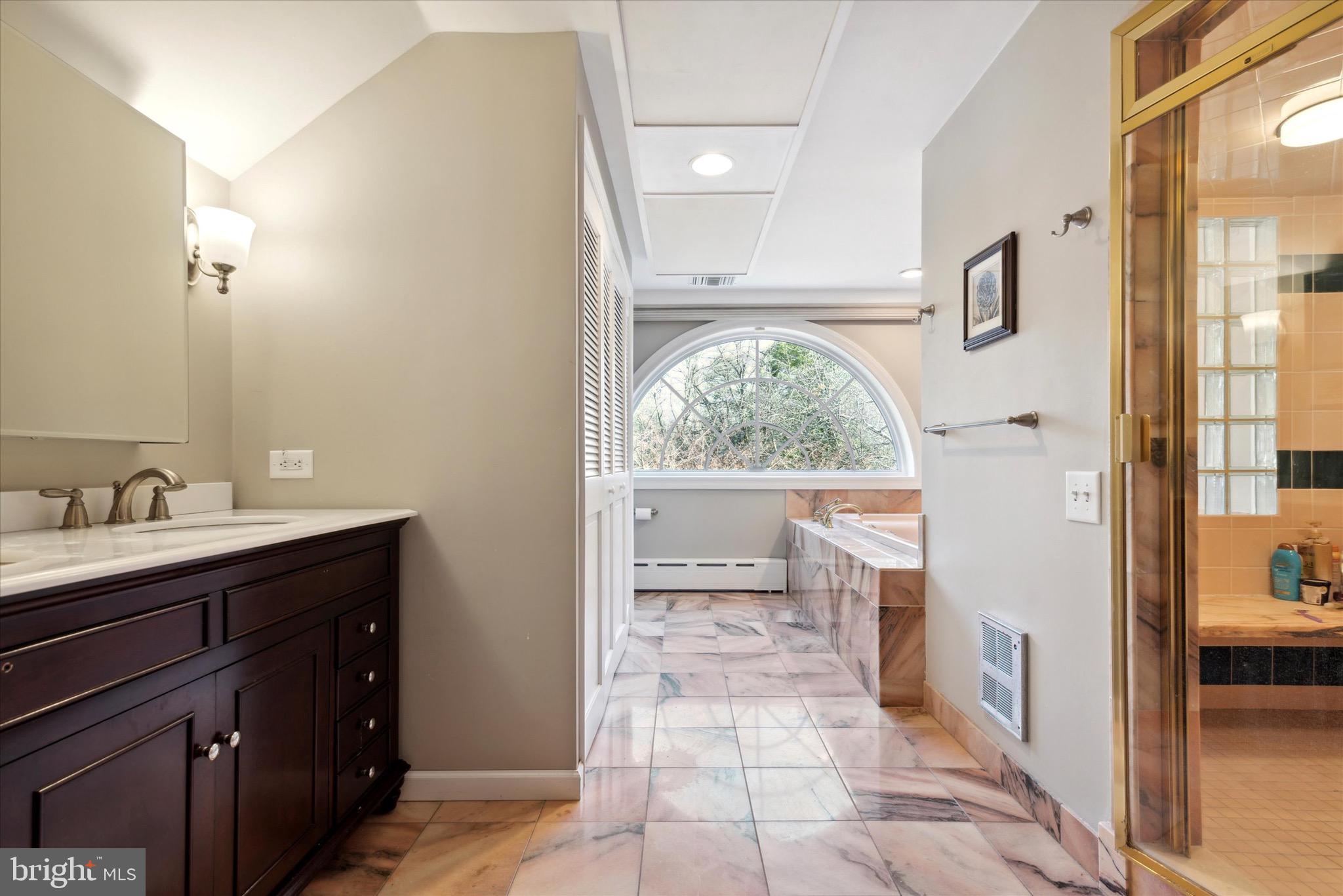 OAK HILL - Residential