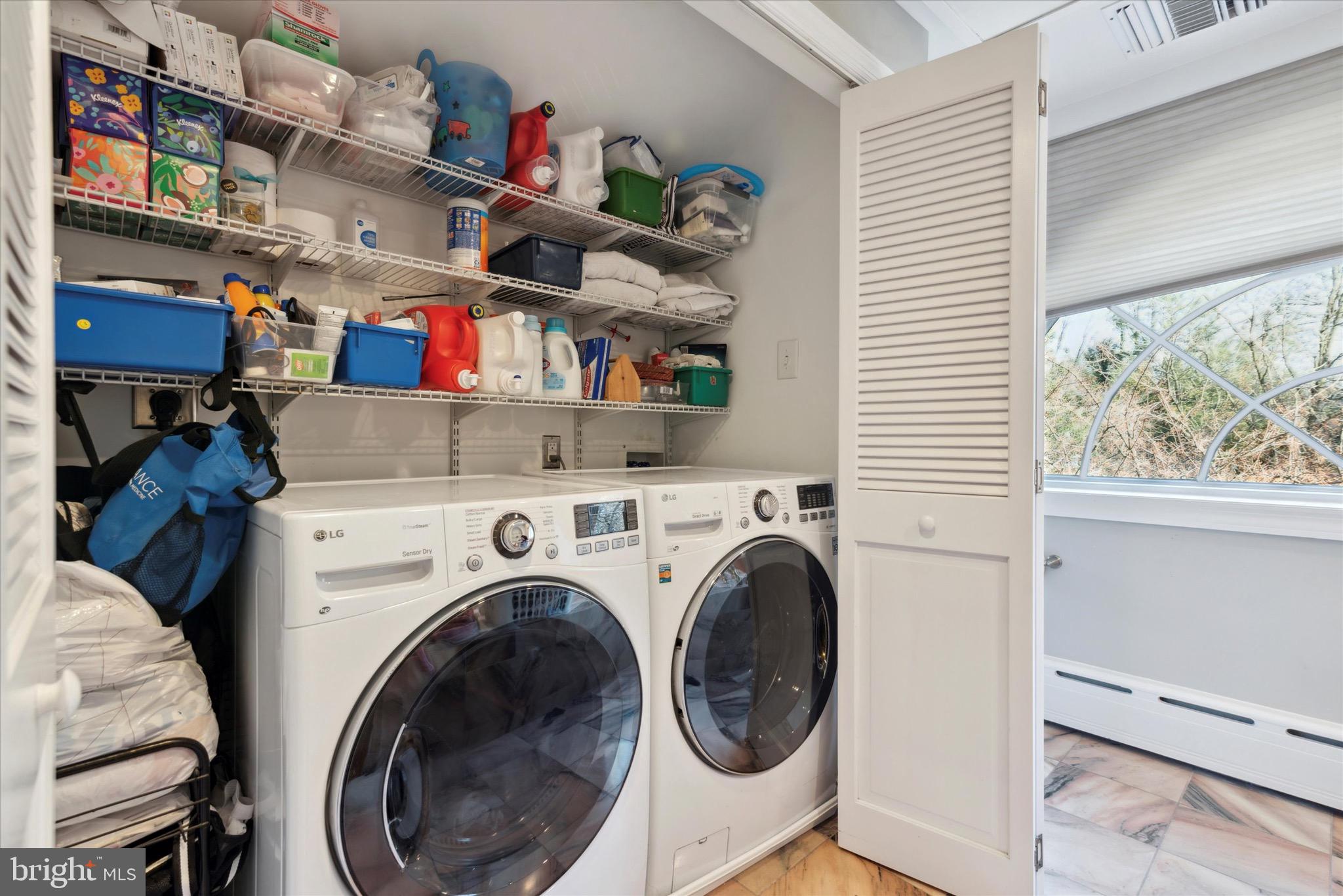 OAK HILL - Residential