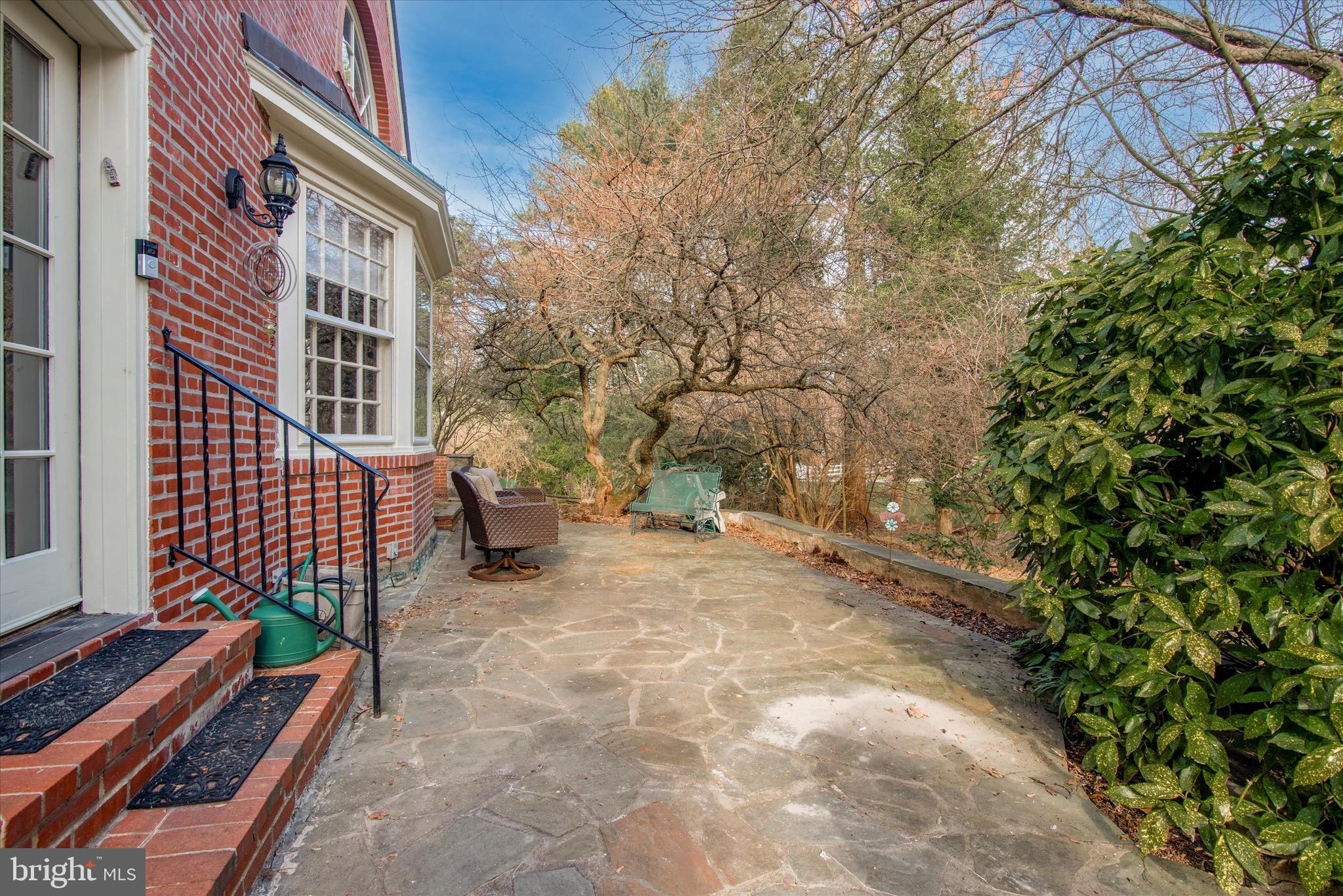 OAK HILL - Residential