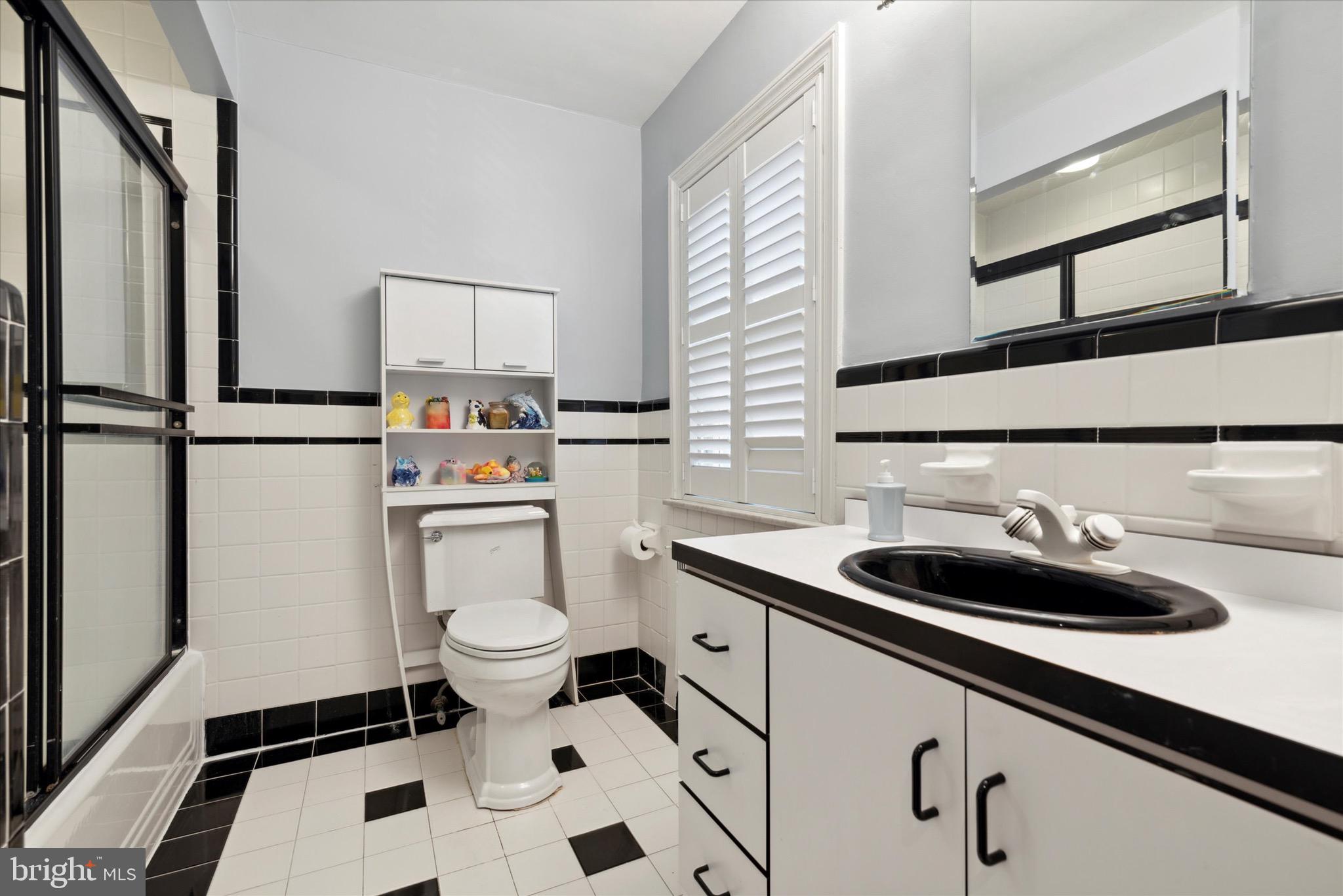 OAK HILL - Residential