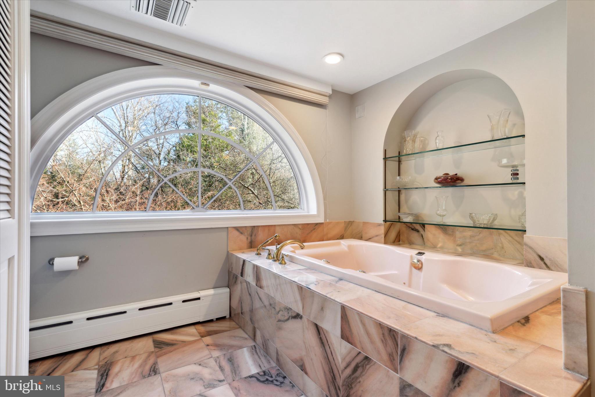 OAK HILL - Residential