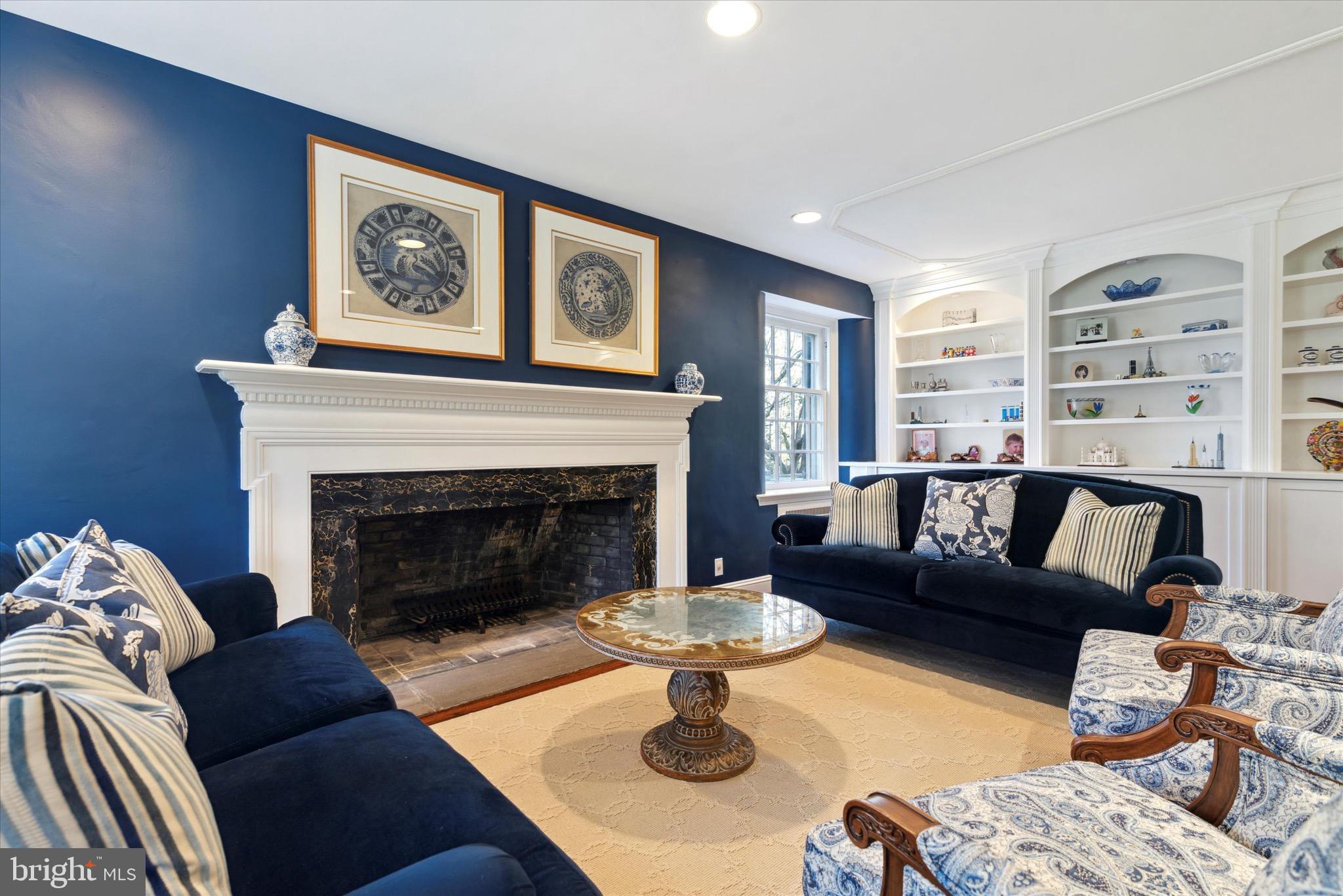 OAK HILL - Residential