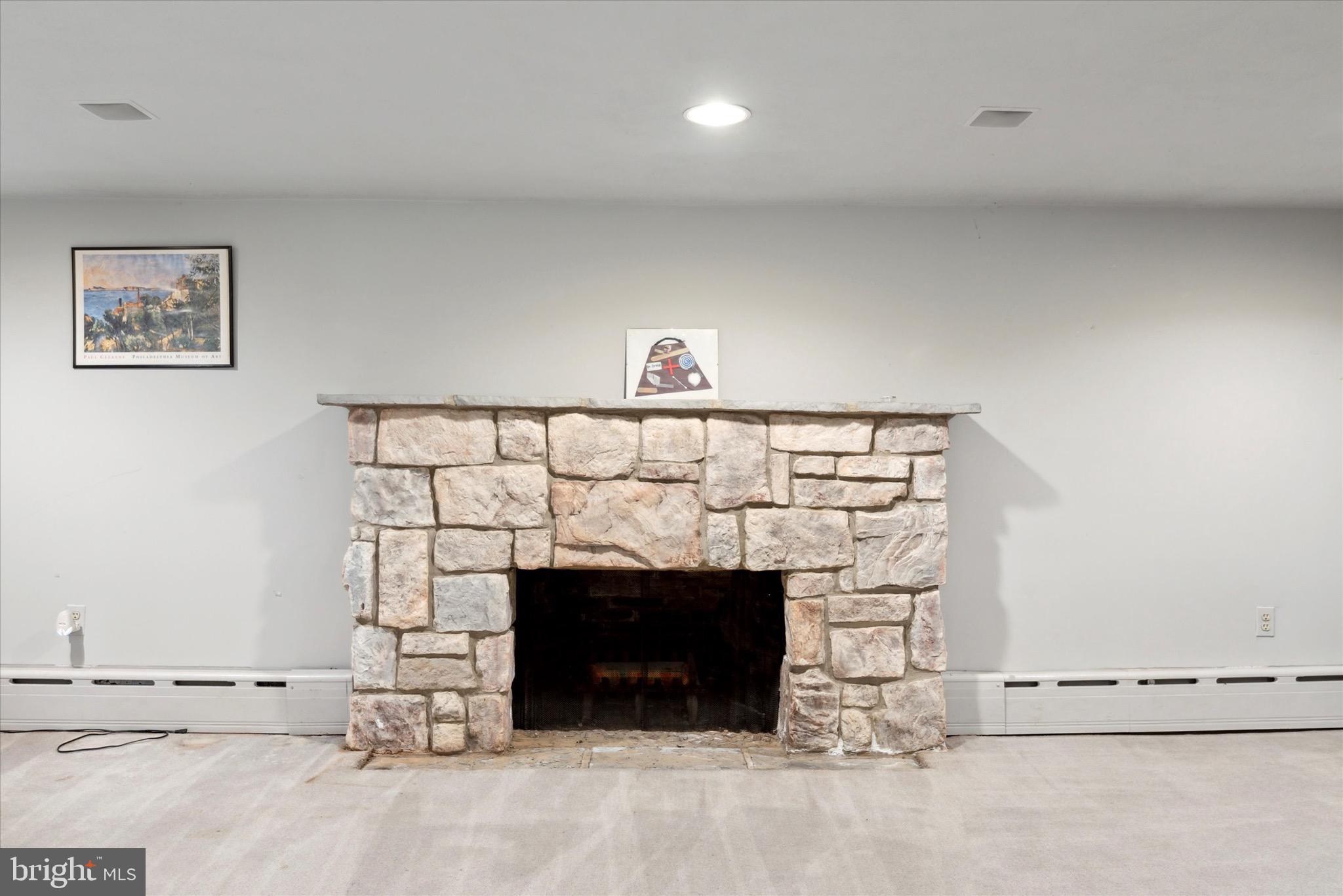 OAK HILL - Residential