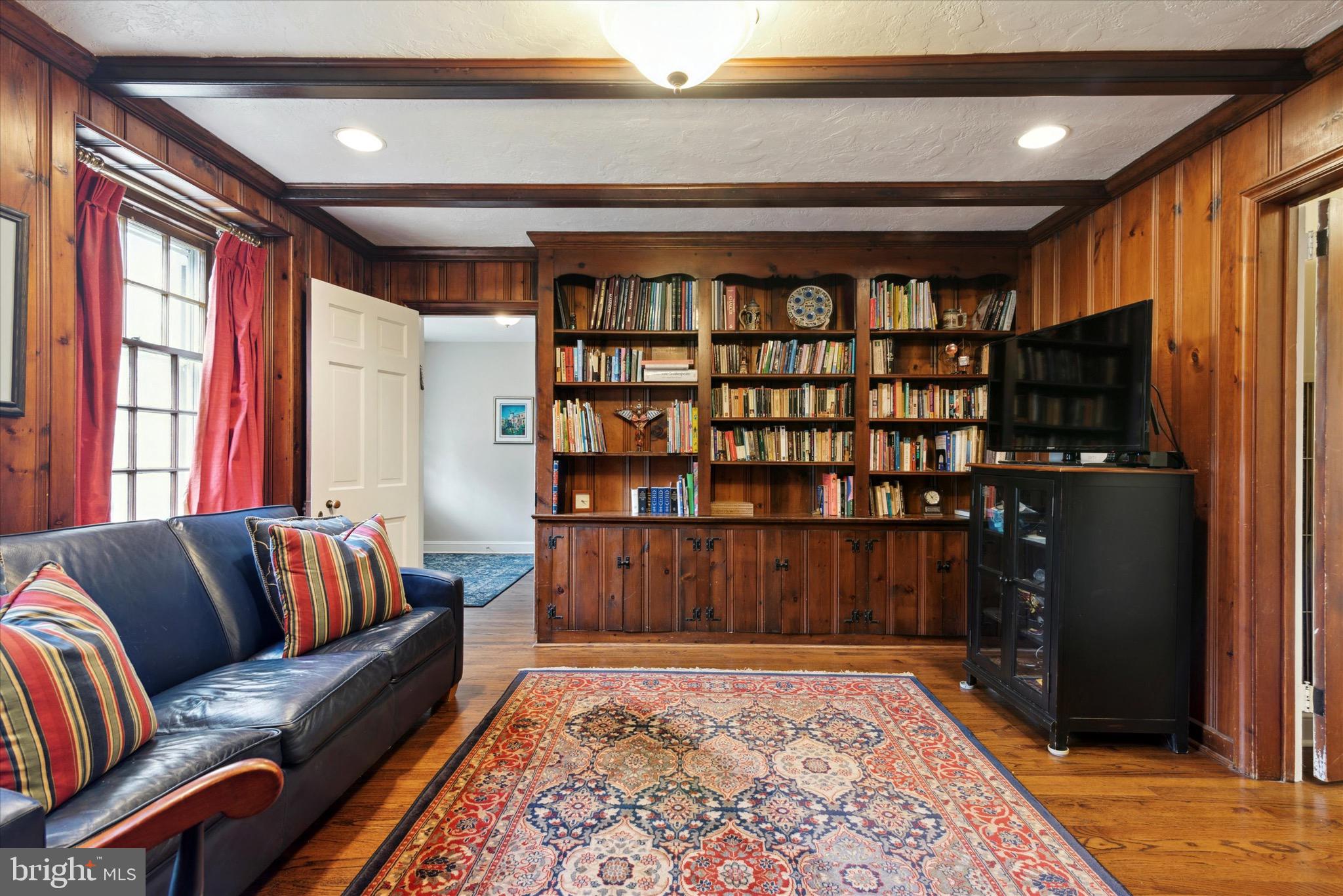 OAK HILL - Residential