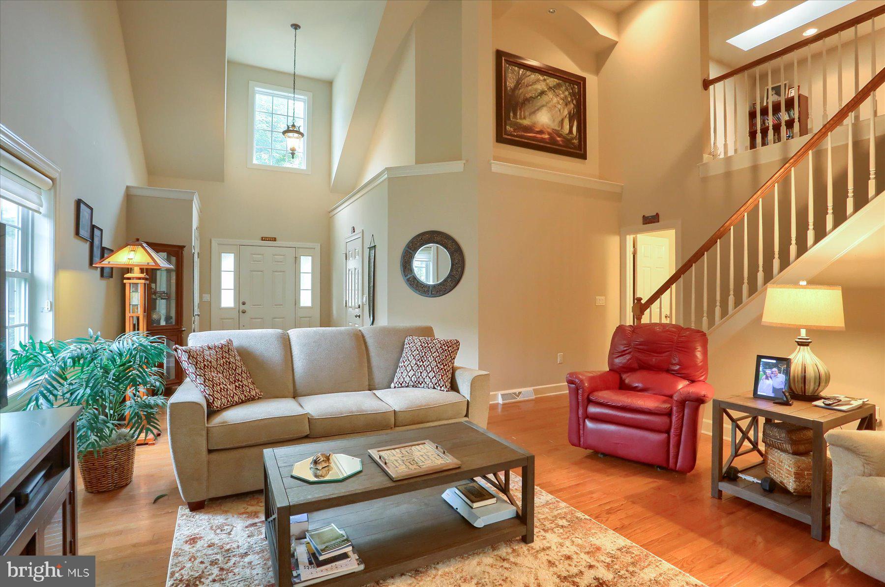1334 WORTHINGTON DRIVE