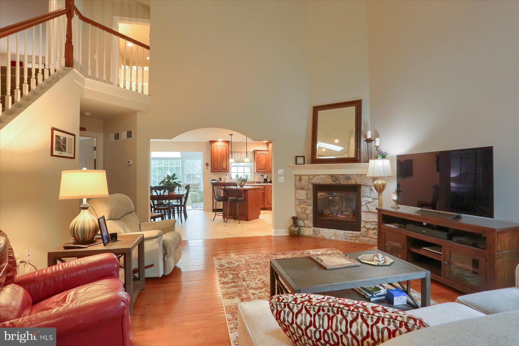 1334 WORTHINGTON DRIVE