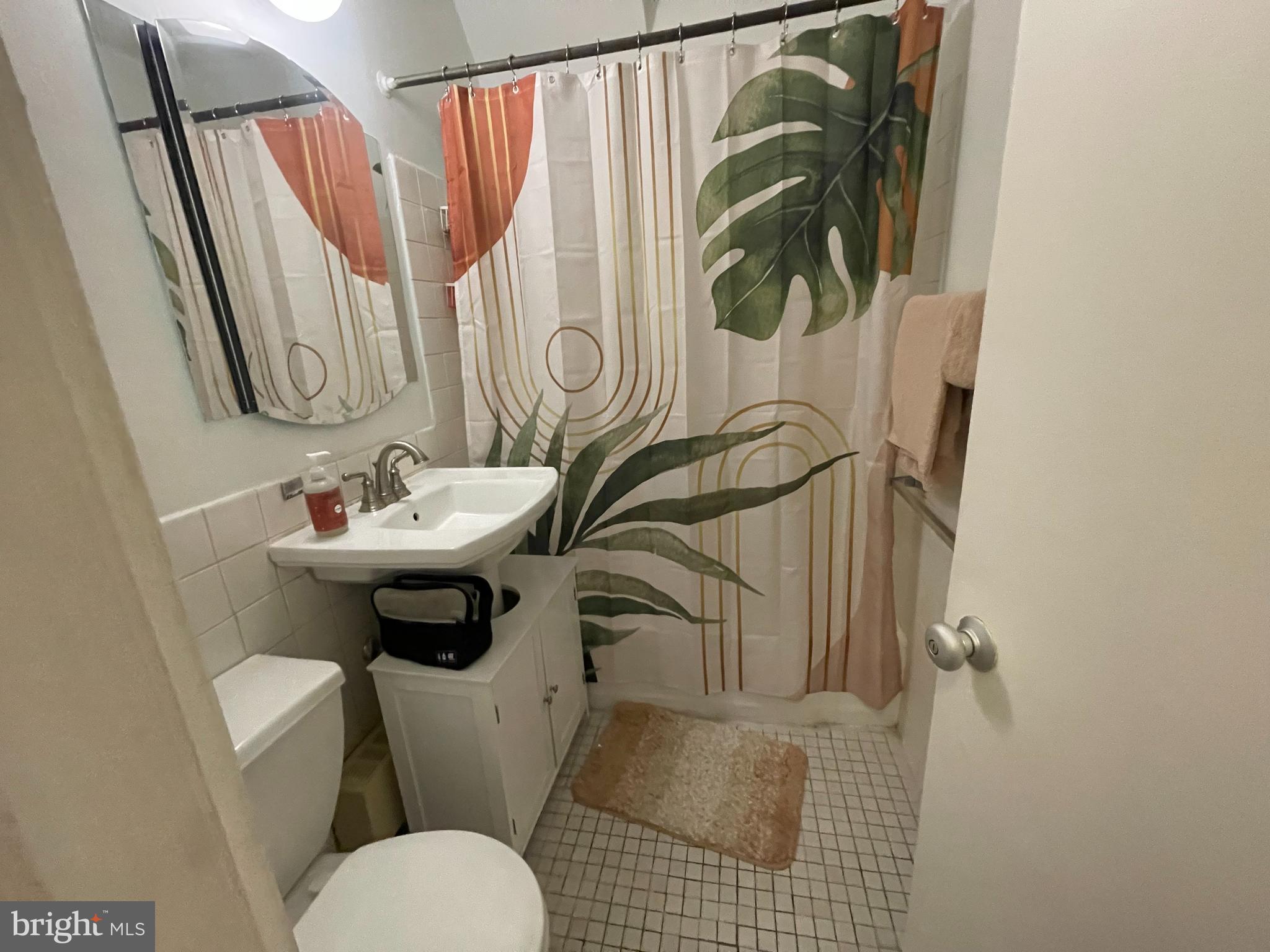 1311 DELAWARE AVENUE SW S833